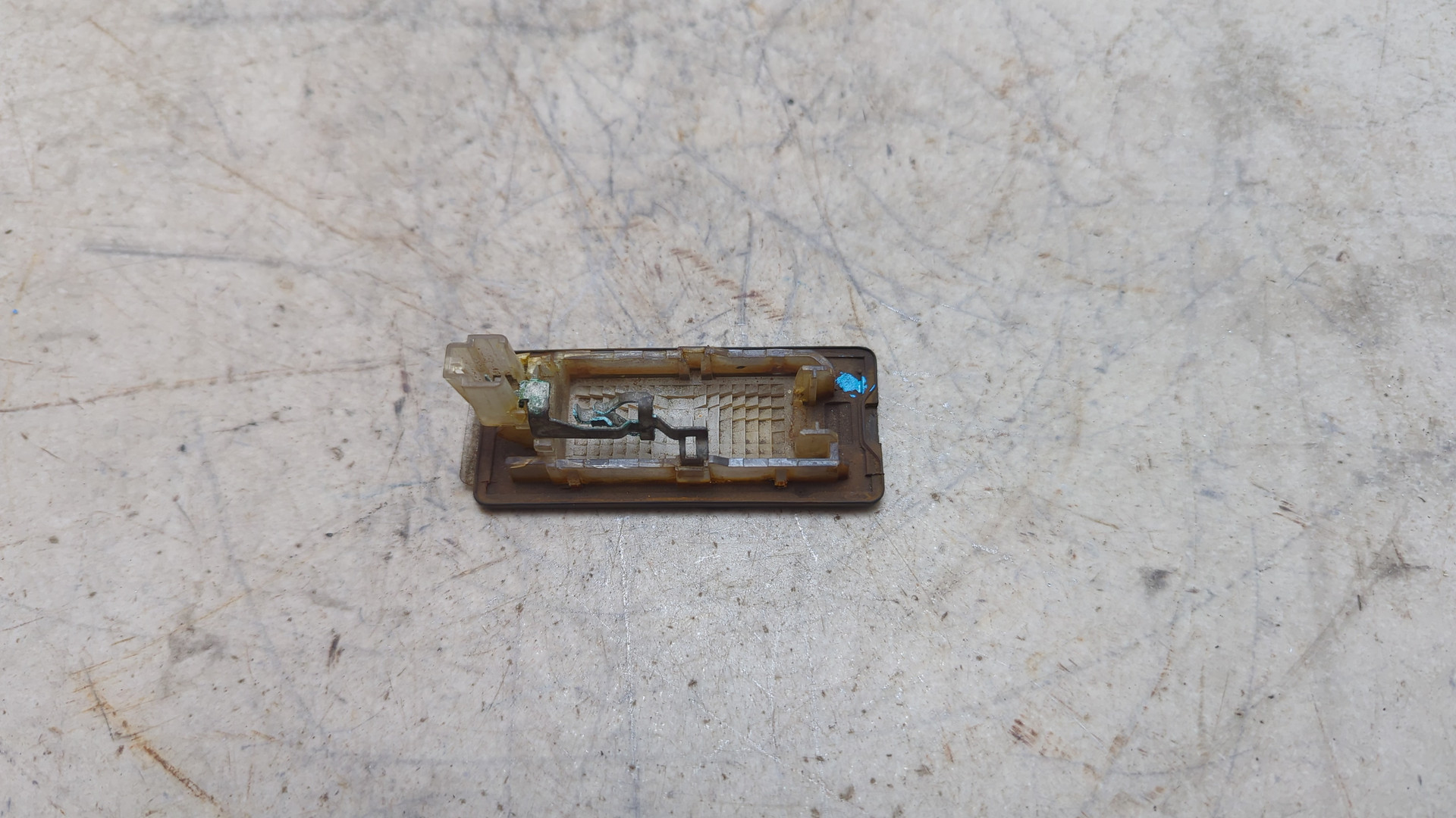 Фонарь подсветки номера