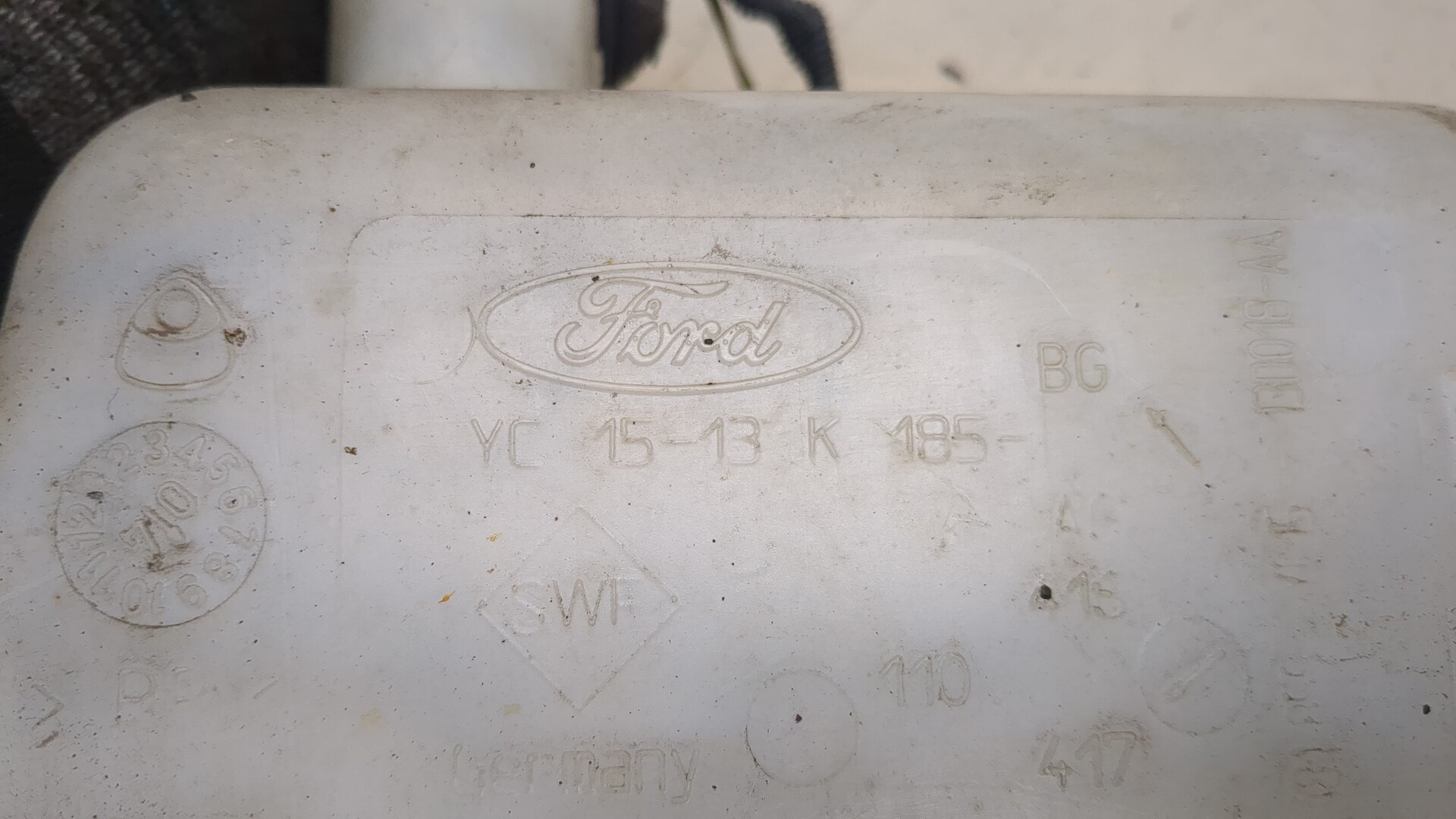 Бачок омывателя лобового стекла