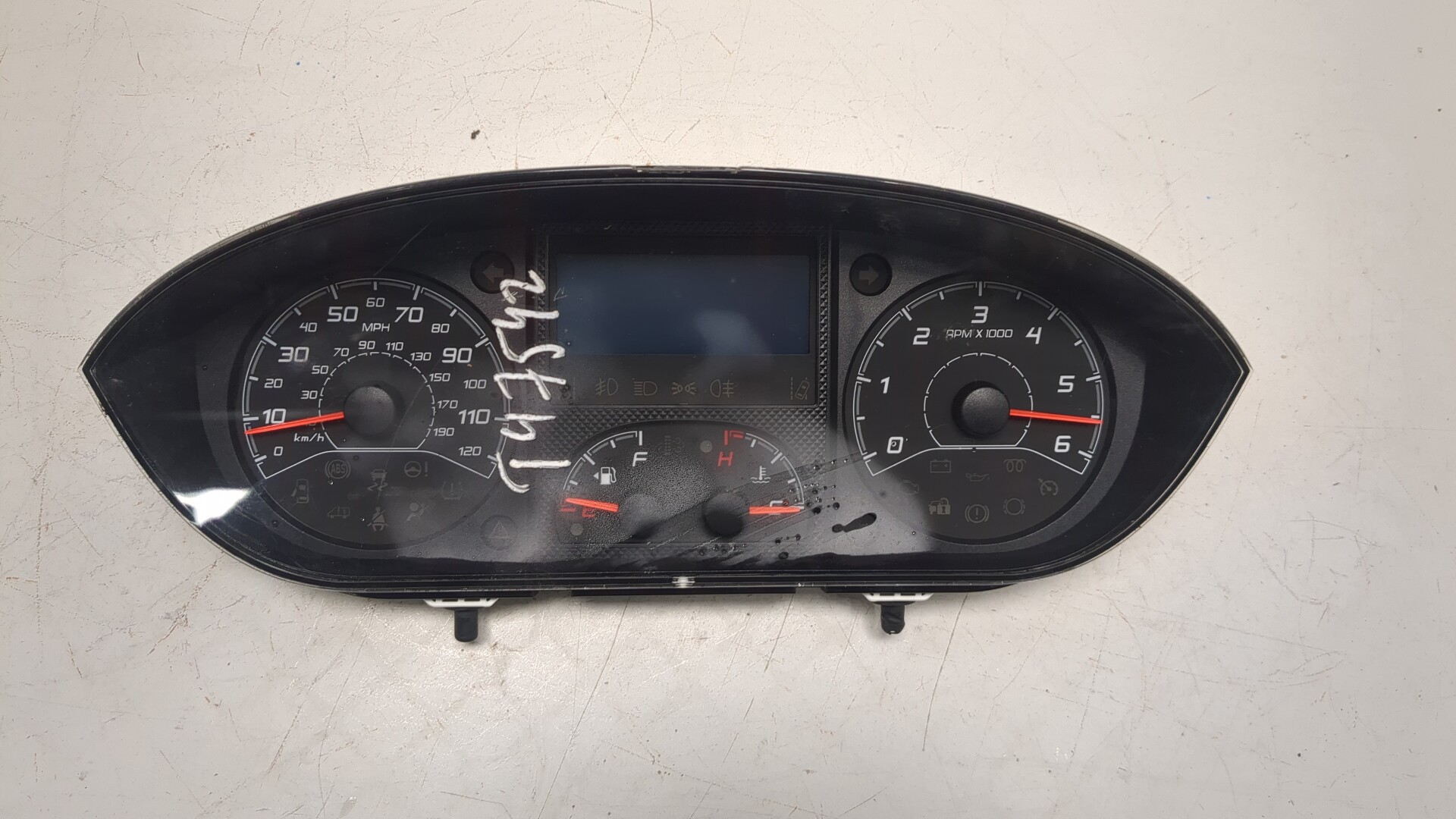 Панель приборов