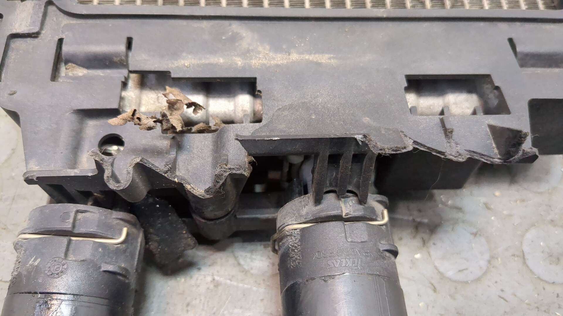 Радиатор охлаждения двигателя основной