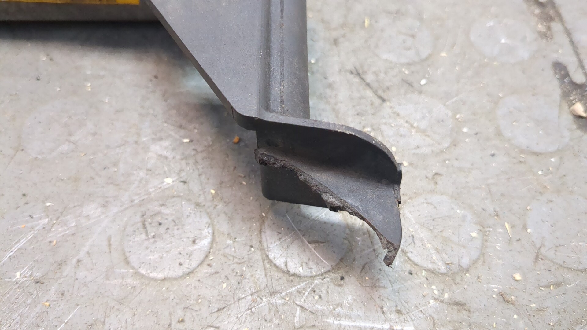 Радиатор охлаждения двигателя основной