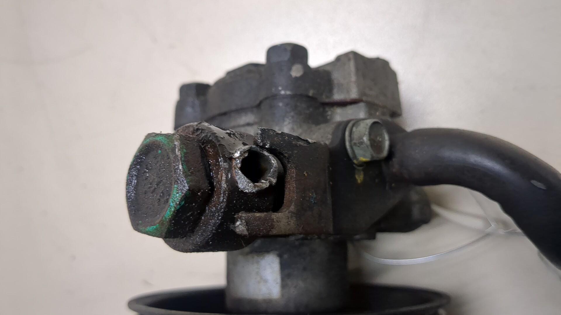 Насос ГУР (гидроусилитель руля)