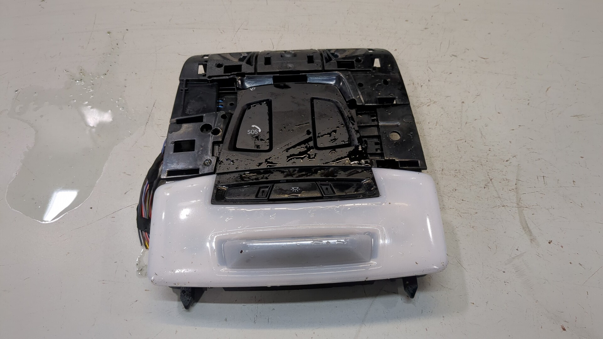 Плафон салонный