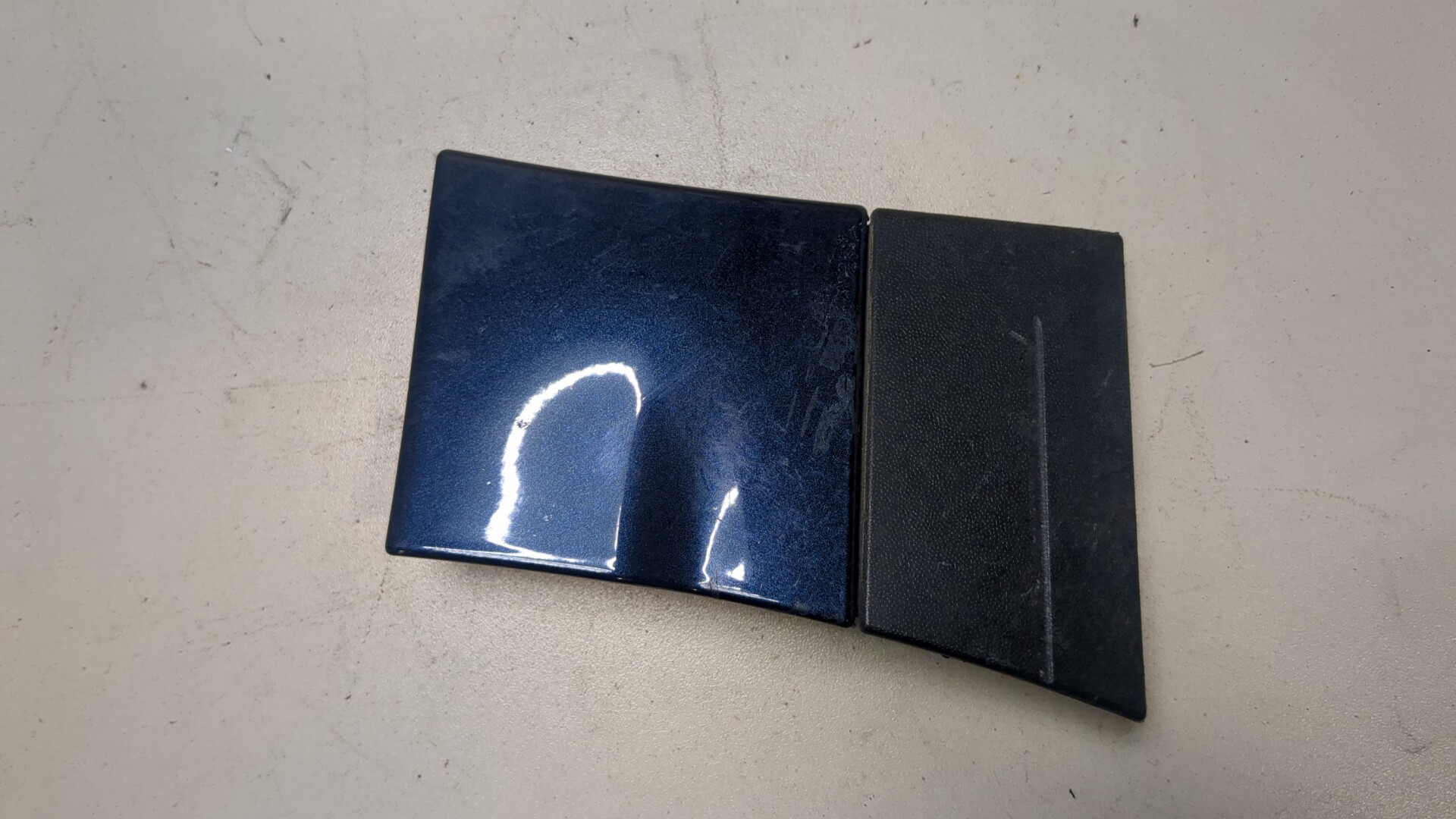 Накладка переднего крыла правого