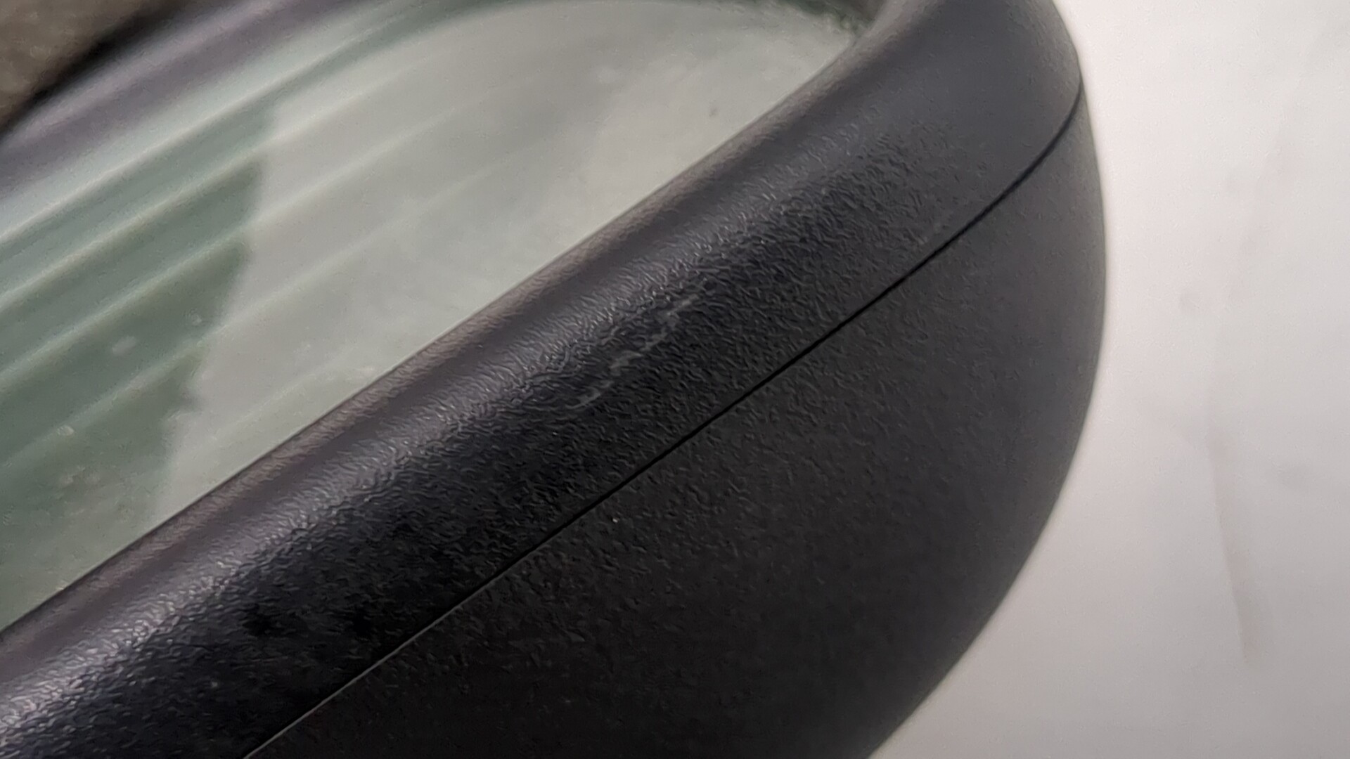 Зеркало заднего вида