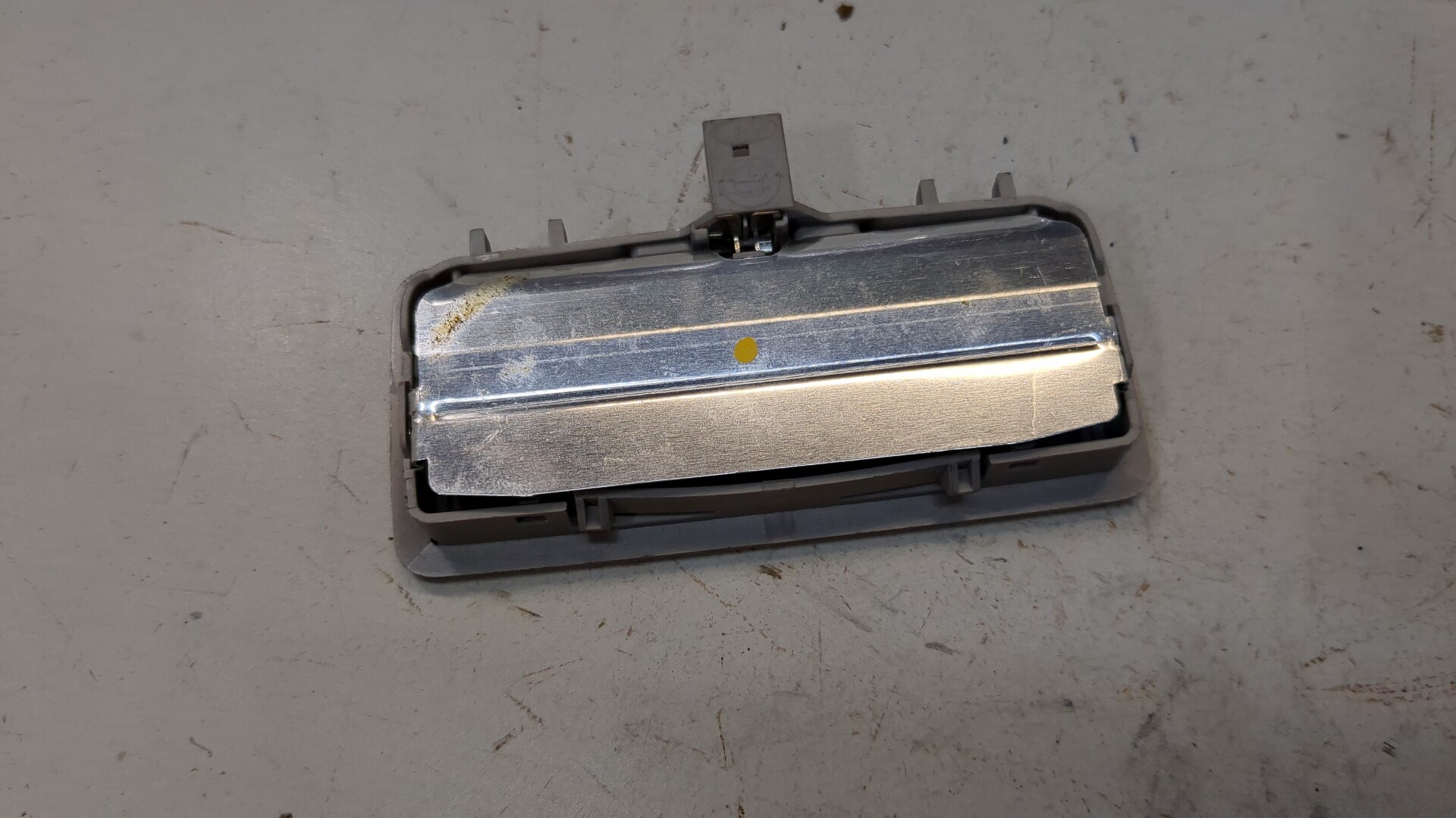 Плафон салонный