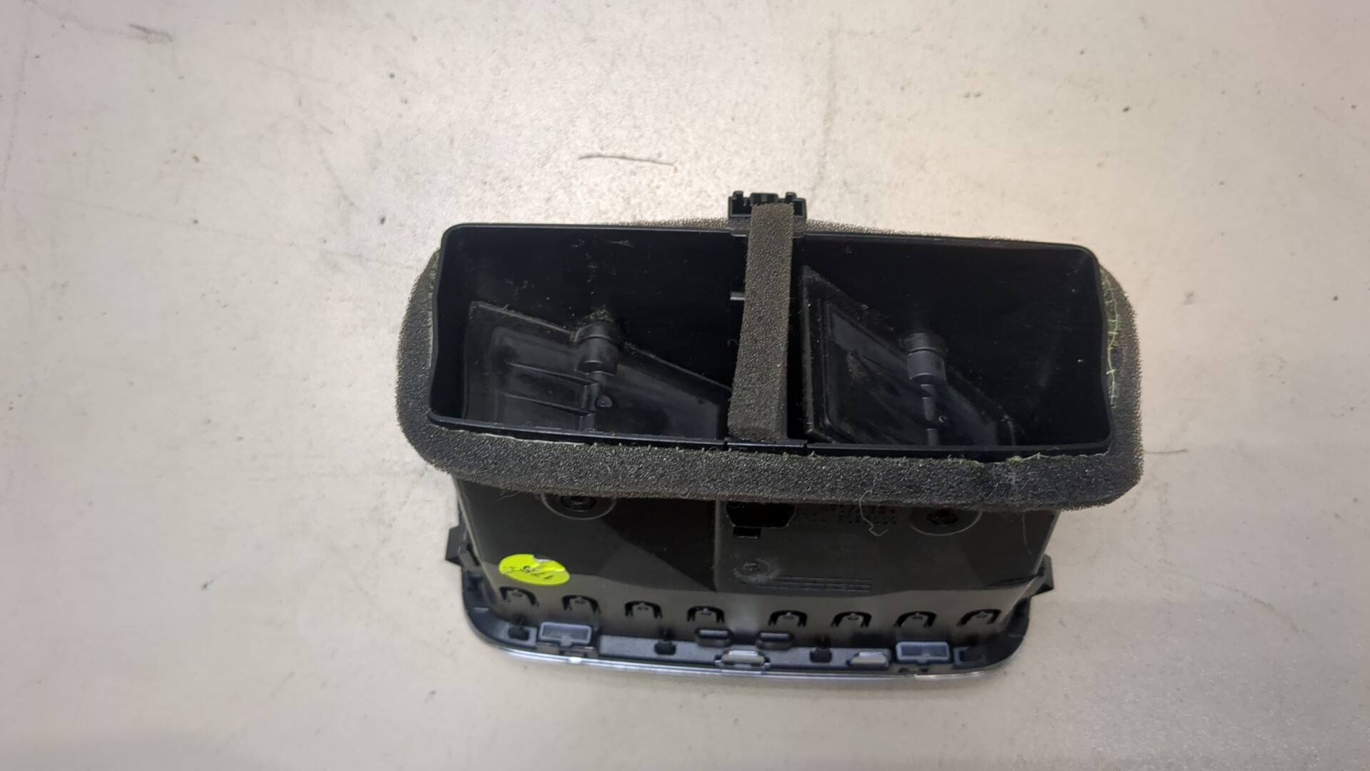 Дефлектор воздушный