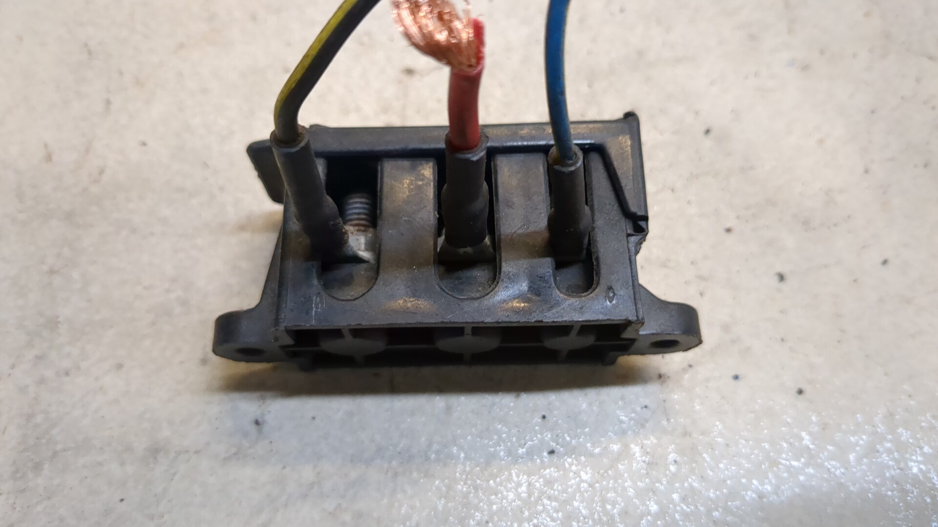 Блок предохранителей