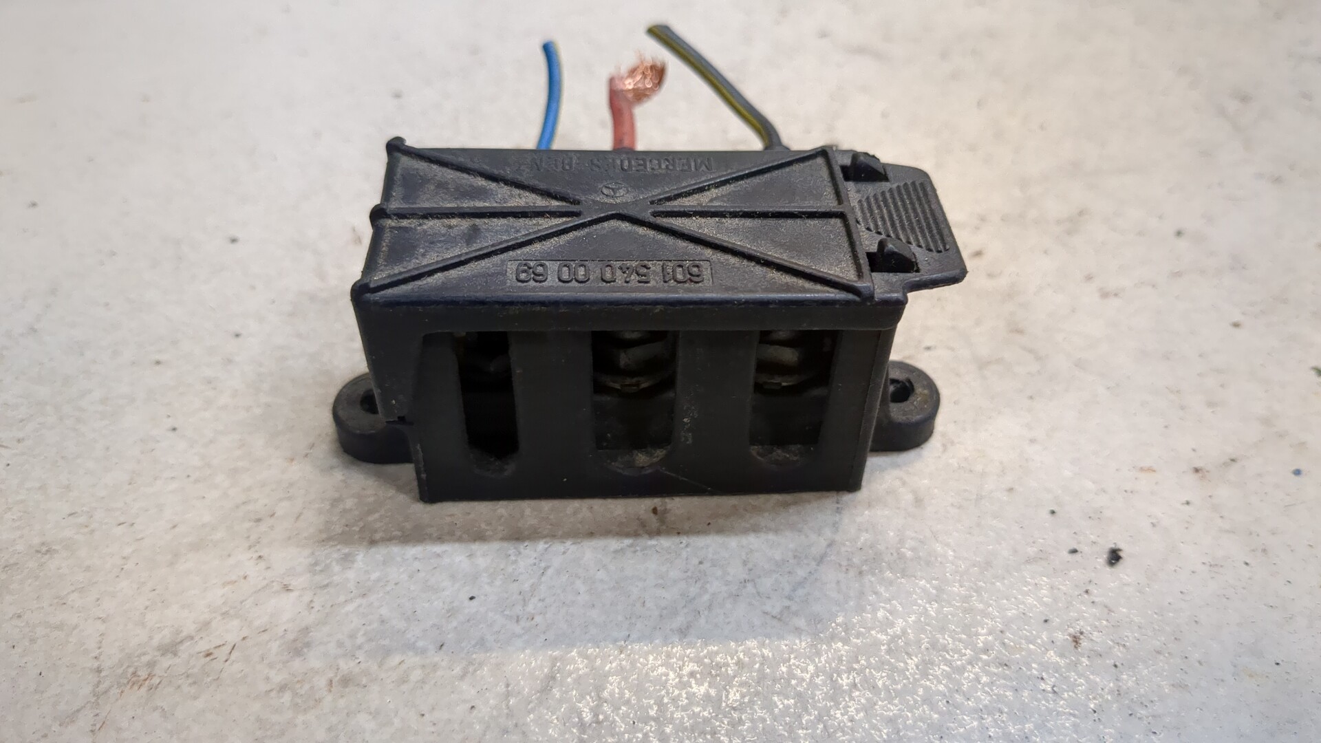 Блок предохранителей