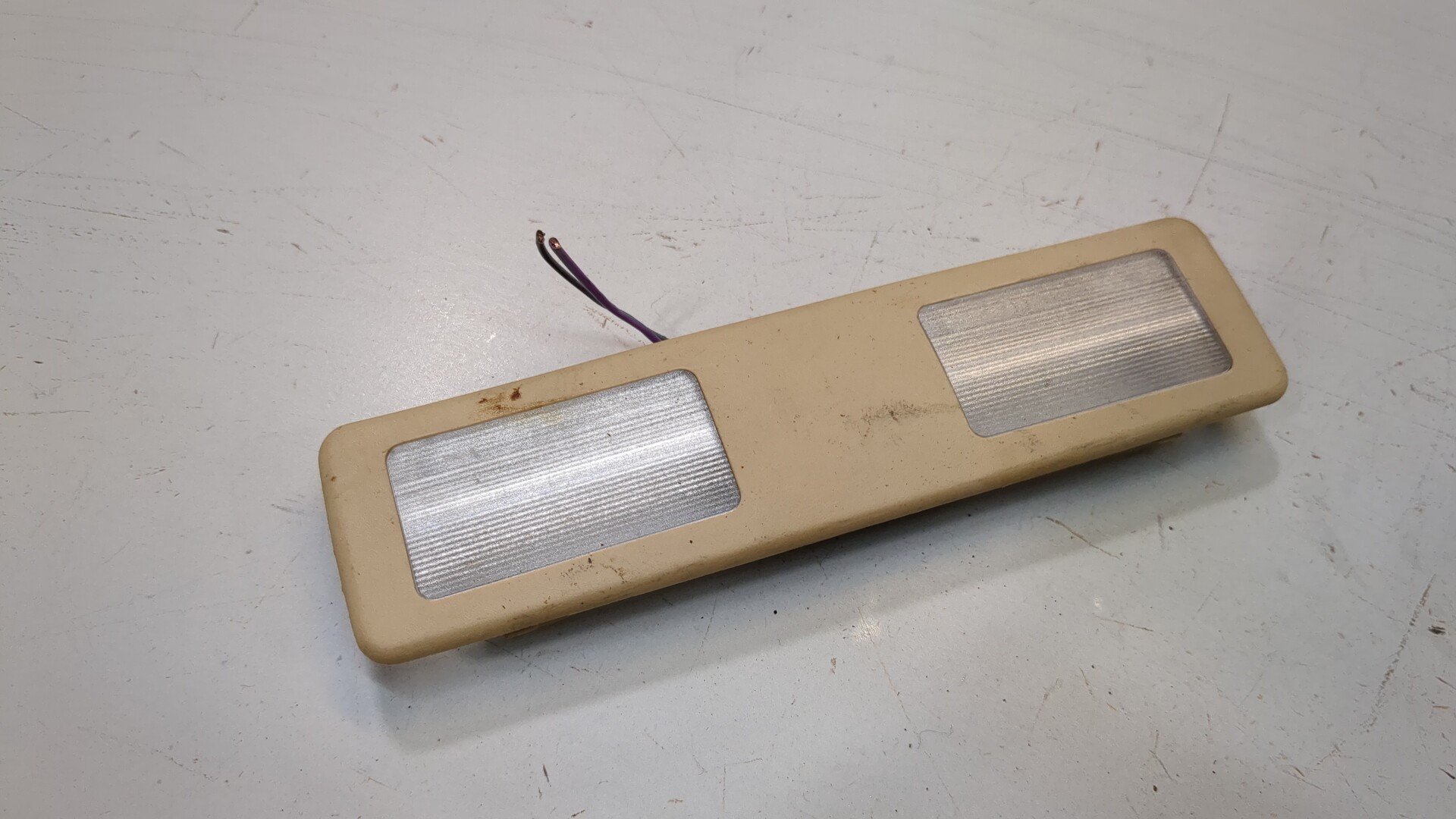 Плафон салонный