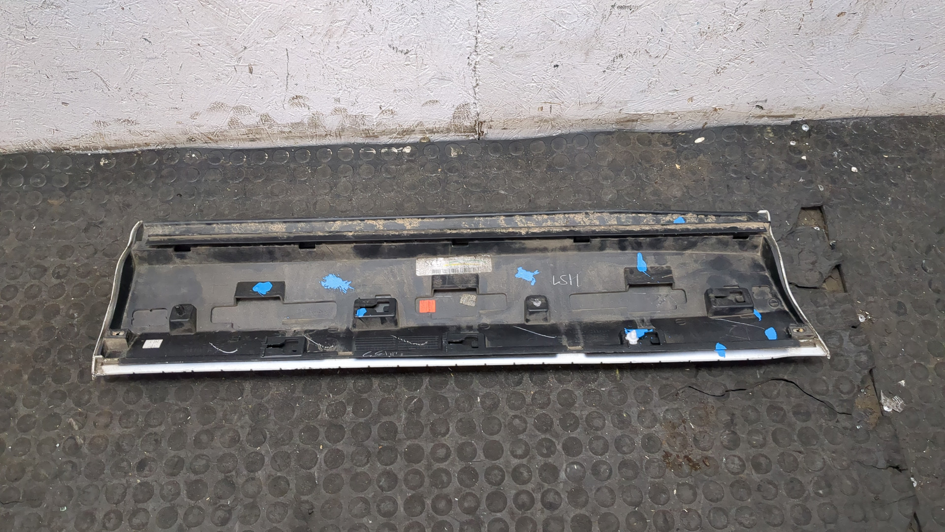 Молдинг двери