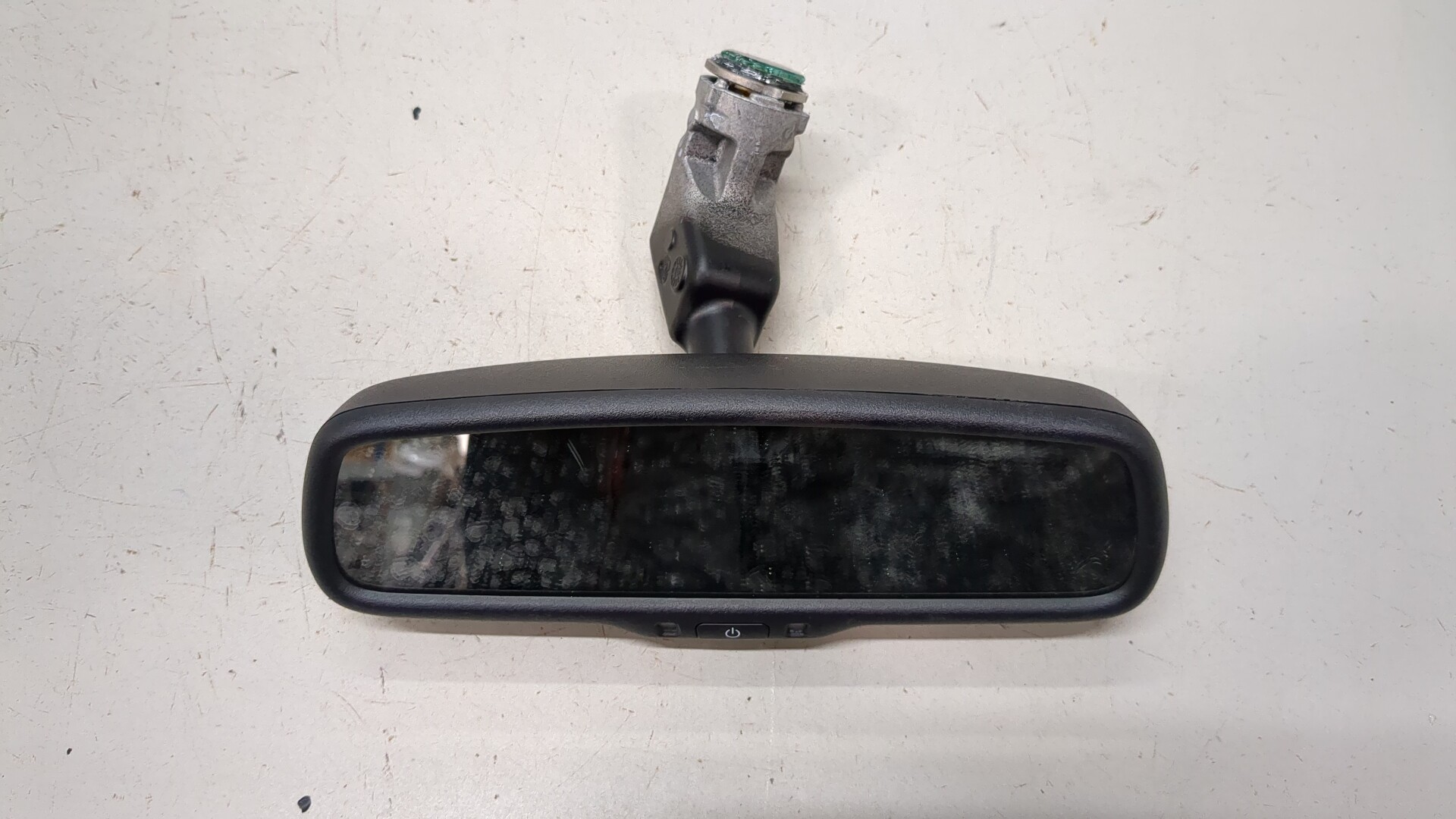 Зеркало заднего вида