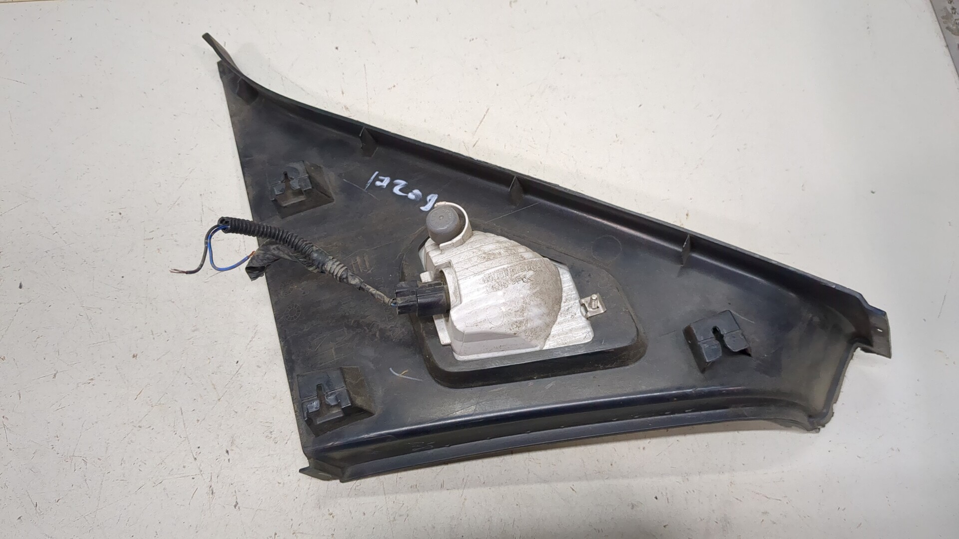 Плафон салонный