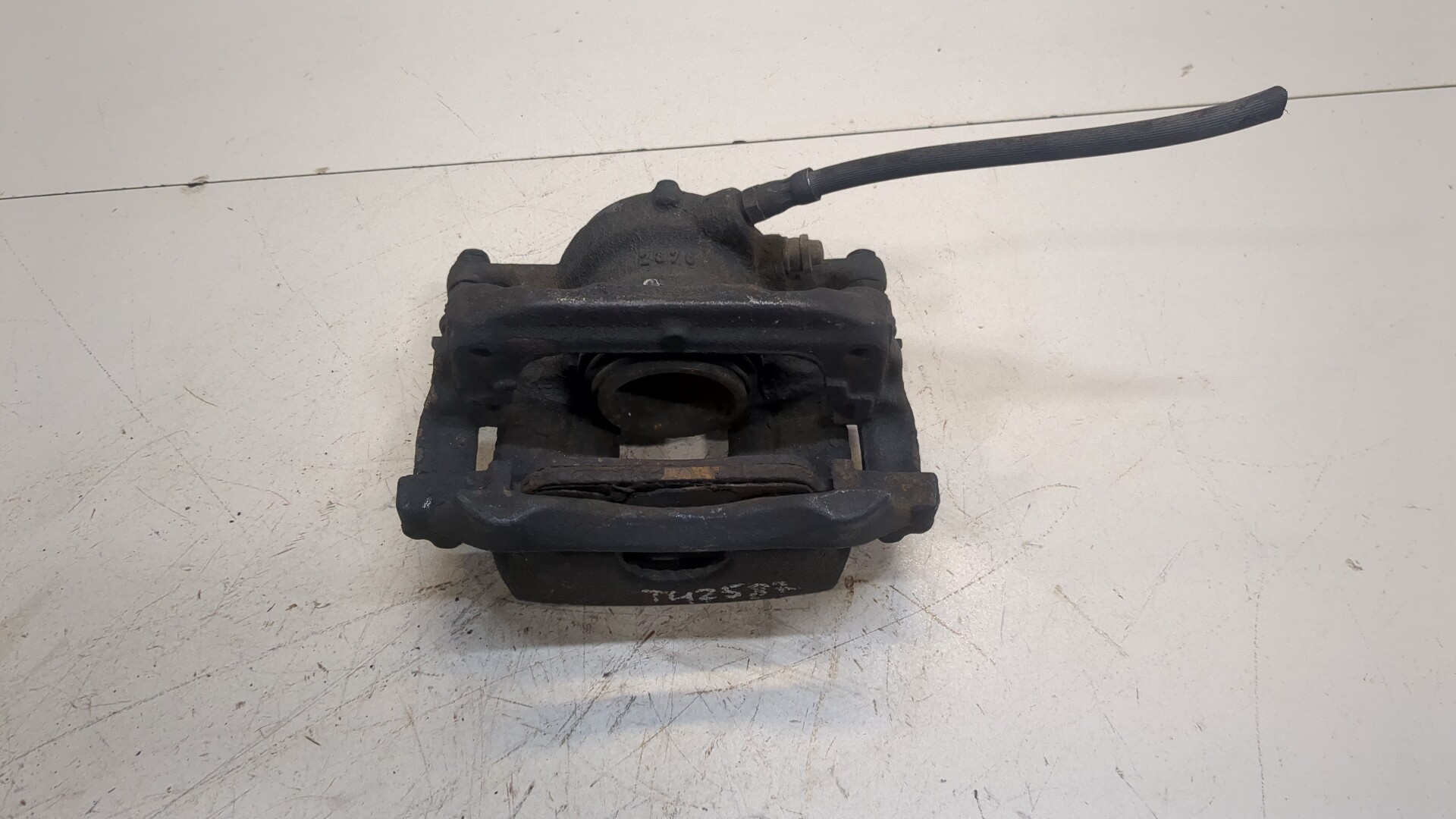 Суппорт передний правый