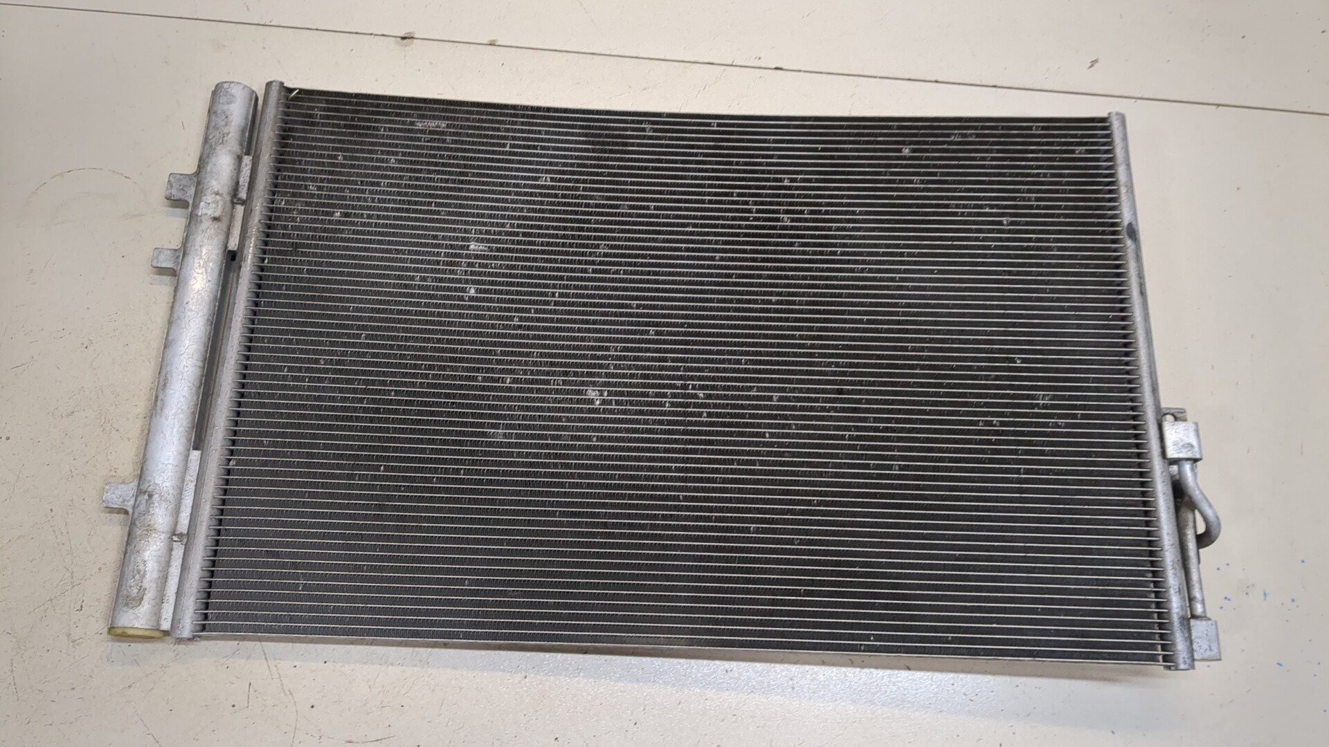 Радиатор кондиционера / конденсер