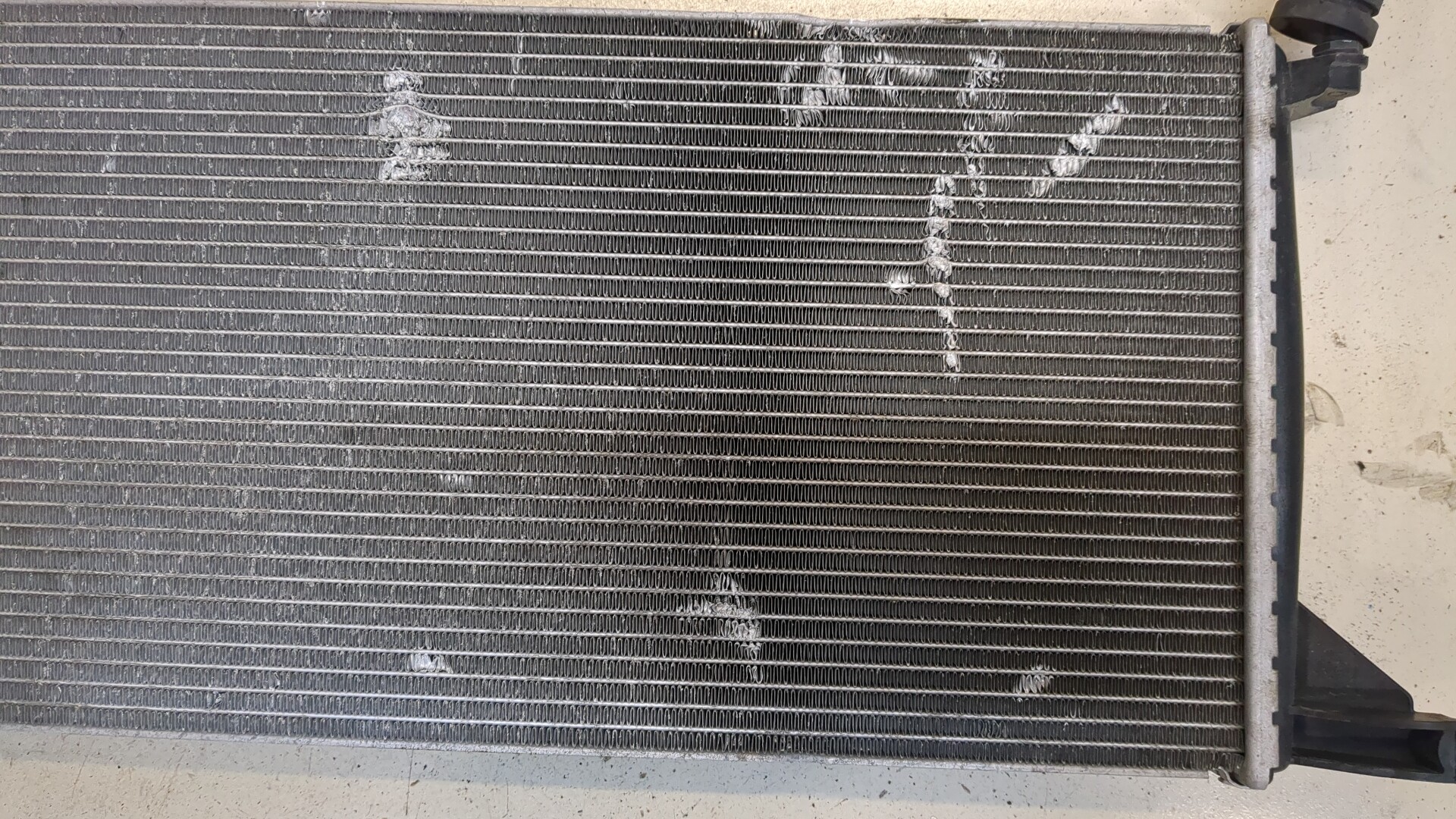 Радиатор охлаждения двигателя основной