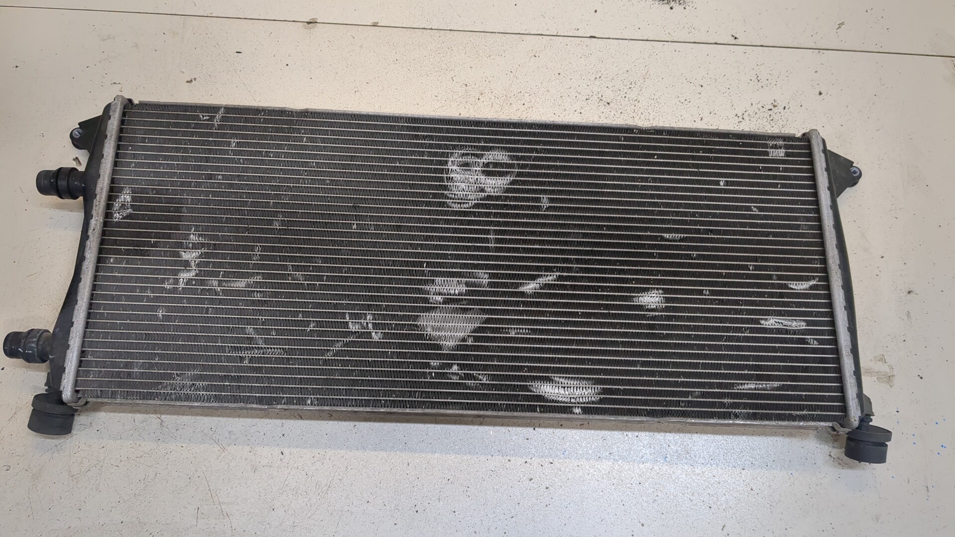 Радиатор охлаждения двигателя основной