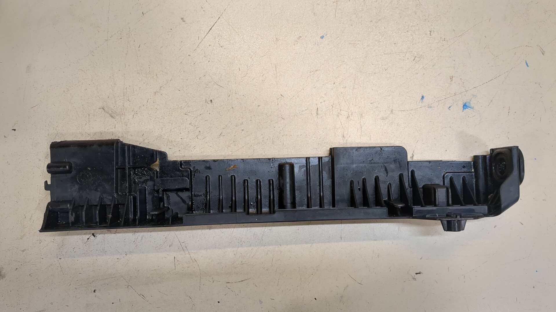 Кронштейн радиатора