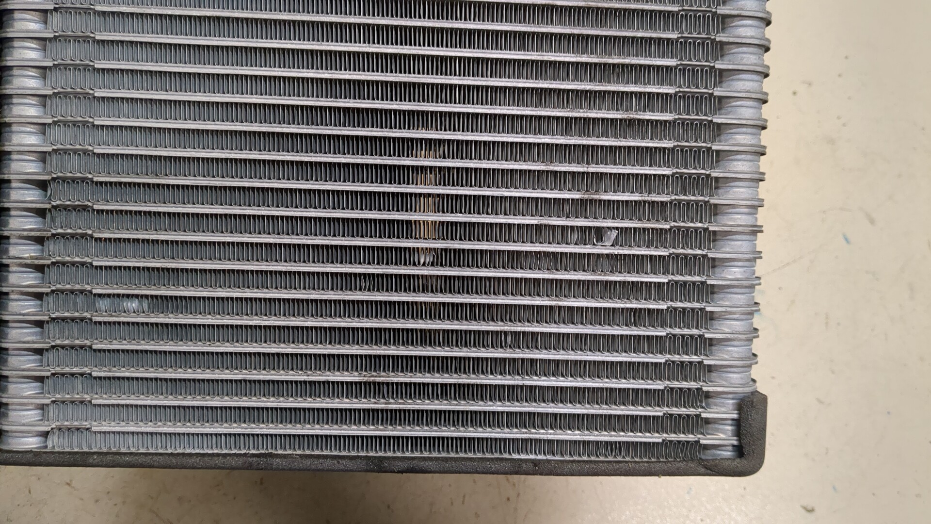 Радиатор кондиционера / конденсер