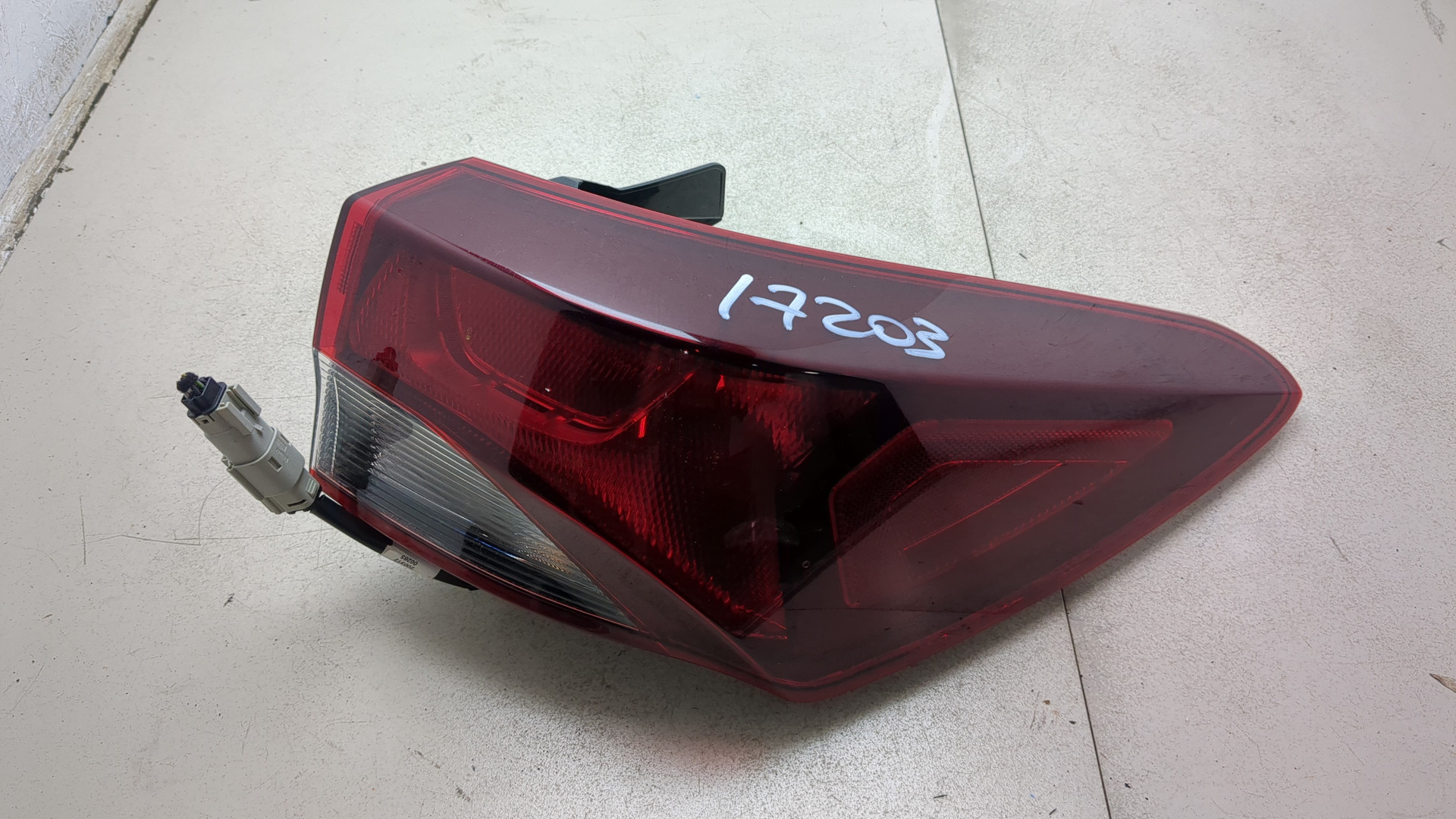 Фонарь задний правый