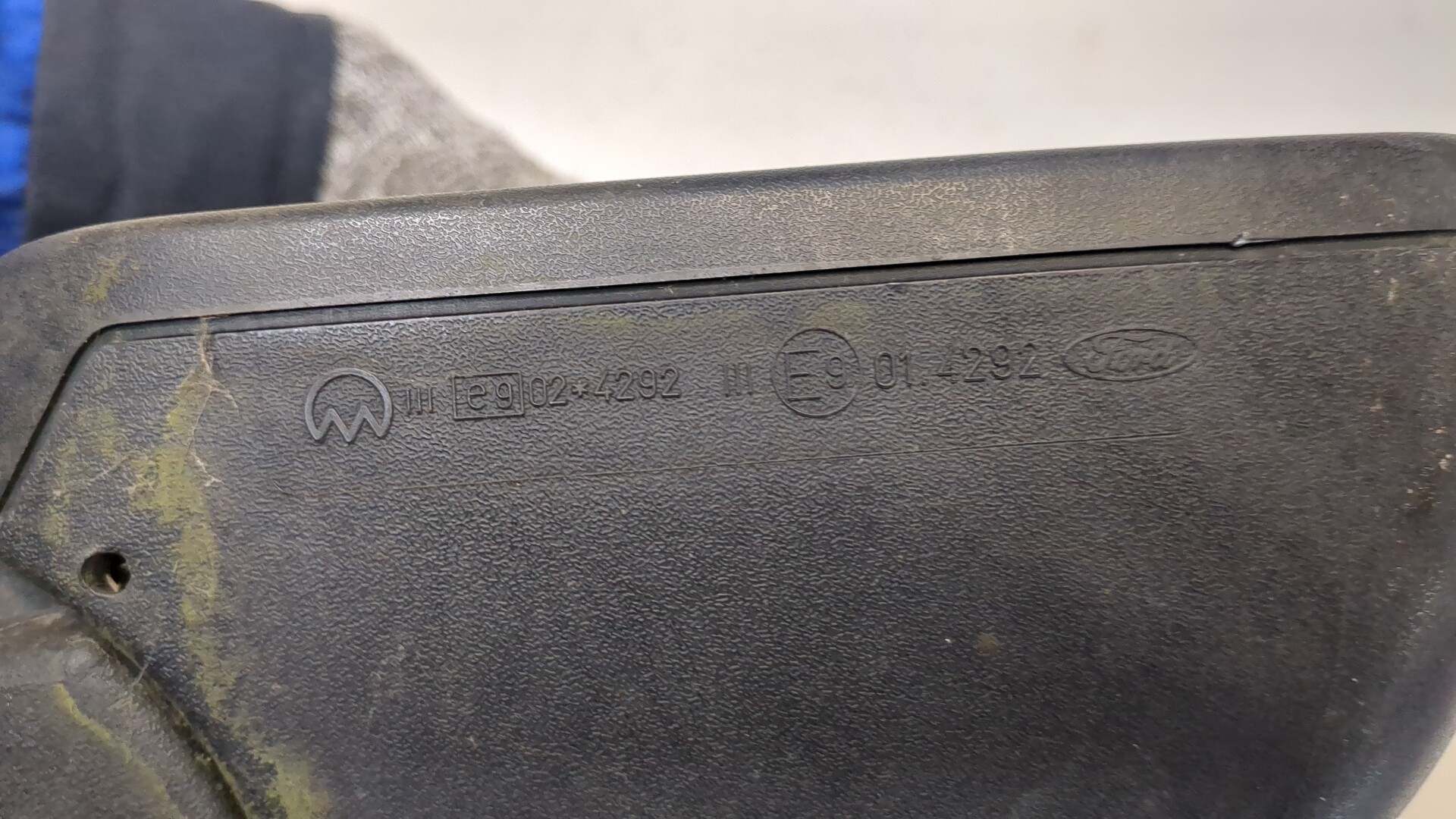 Зеркало правое электрическое