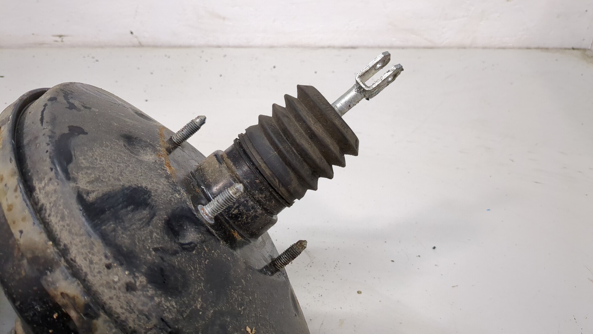 Цилиндр тормозной главный