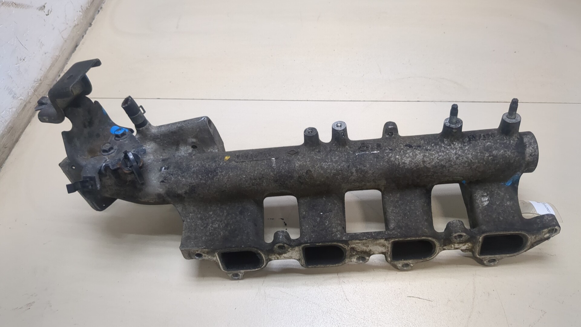 Коллектор впускной