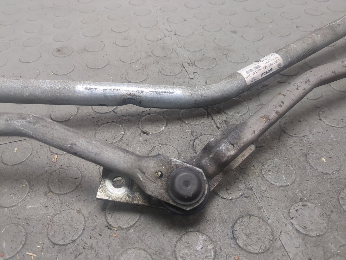 Трапеция стеклоочистителей