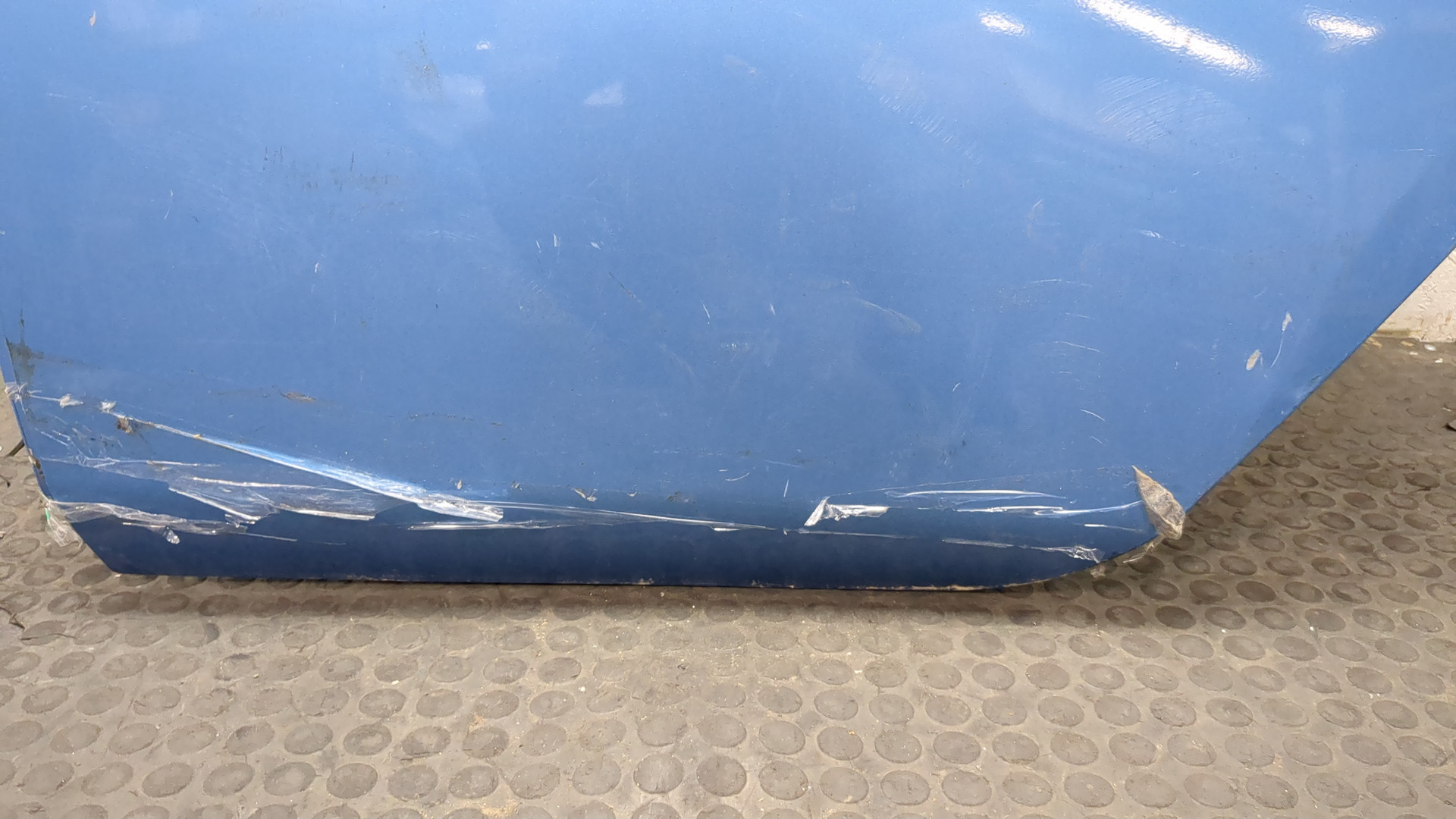 Дверь задняя левая