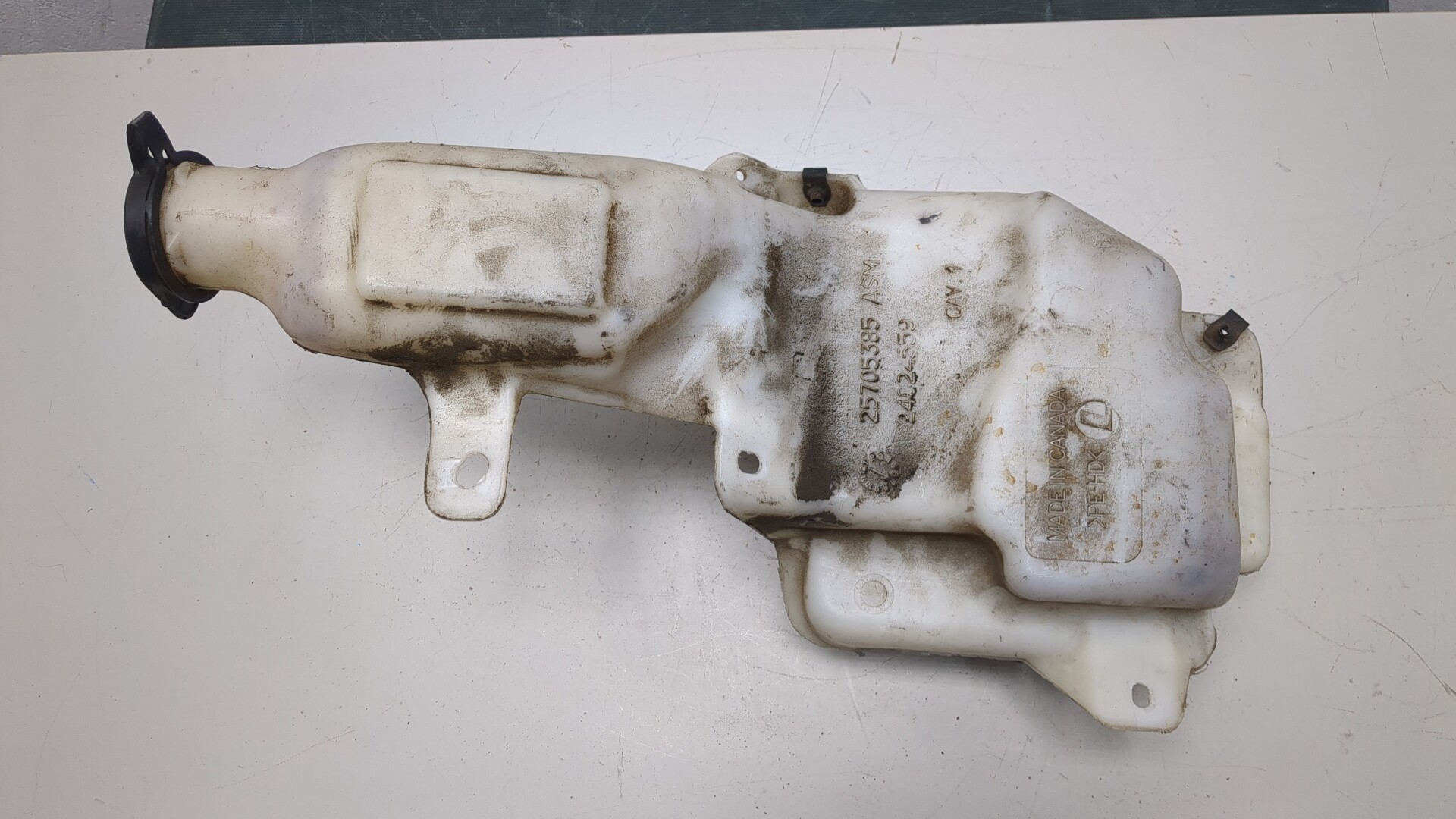 Бачок омывателя лобового стекла