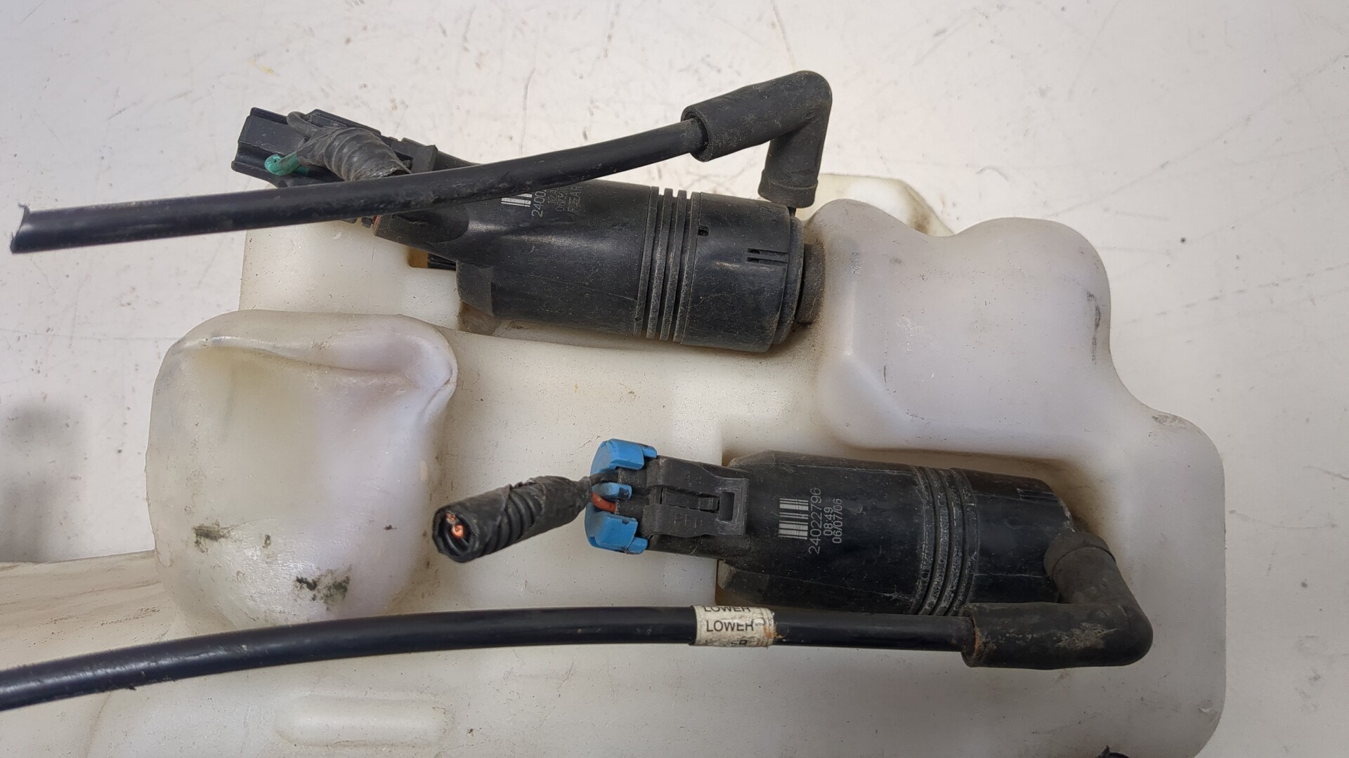 Бачок омывателя лобового стекла