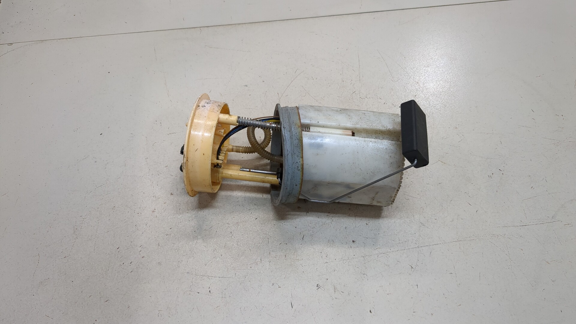 Насос топливный электрический