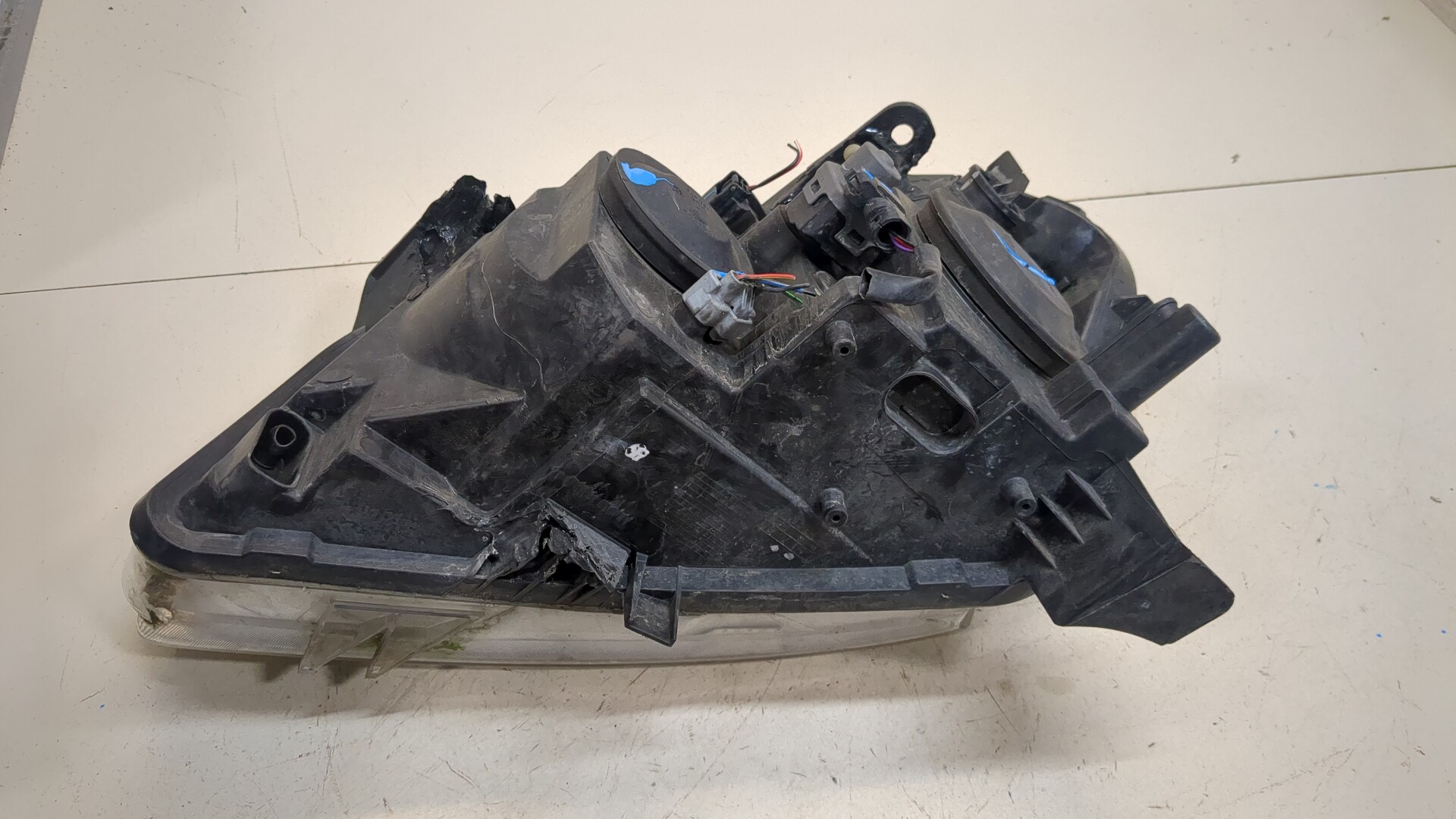 Фара правая