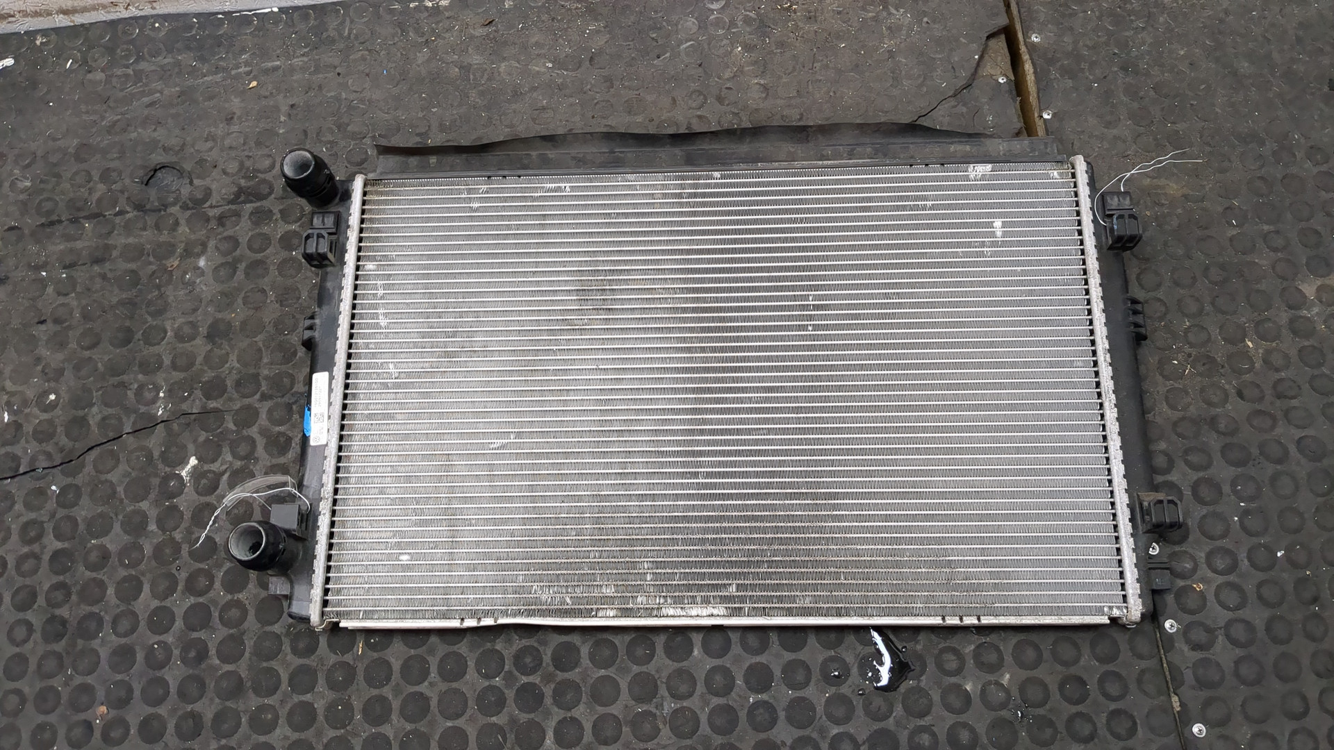 Радиатор охлаждения двигателя основной