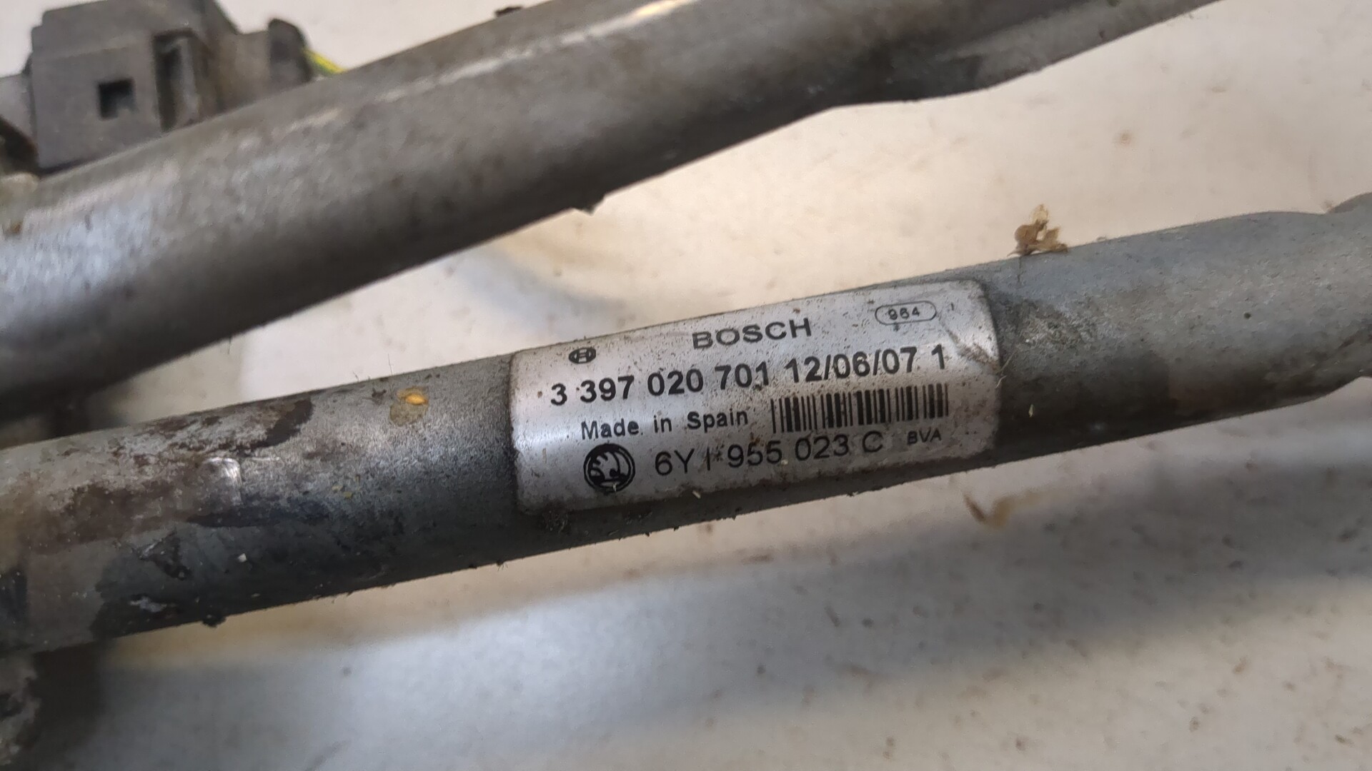 Трапеция стеклоочистителей