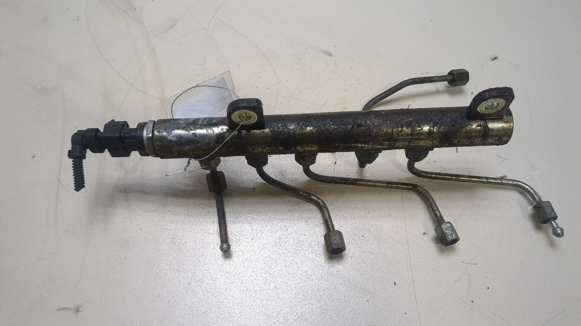 Рейка топливная (рампа)