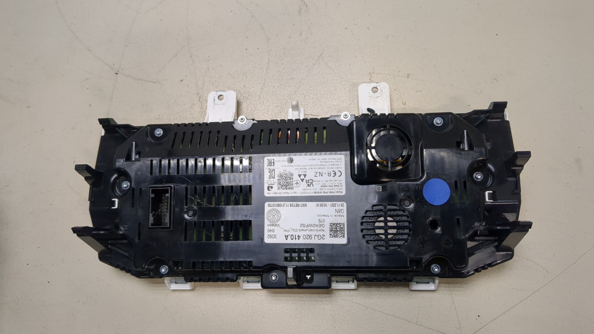 Панель приборов