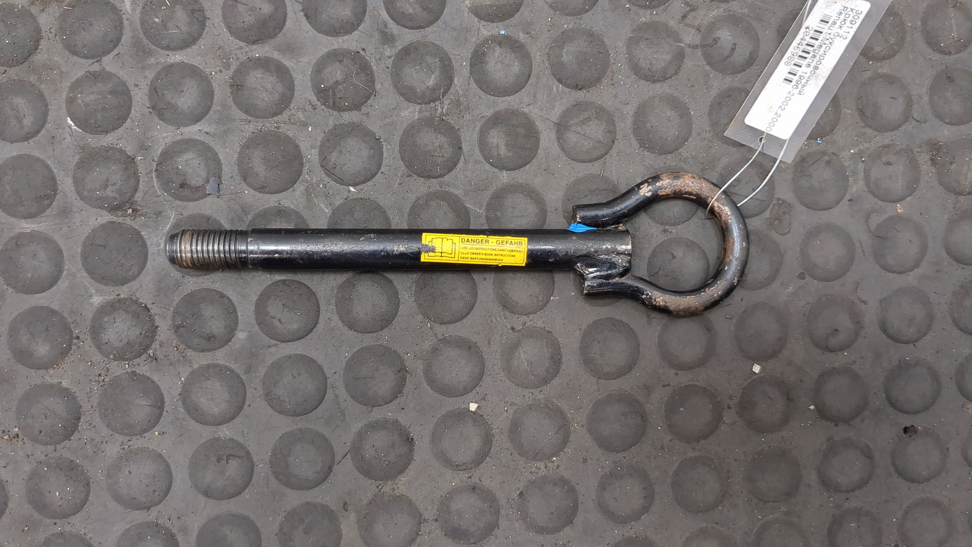 Болт колесный