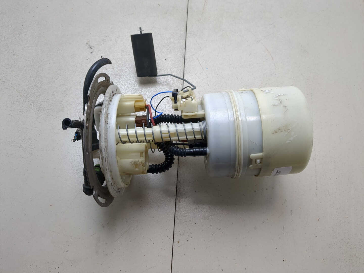 Насос топливный электрический