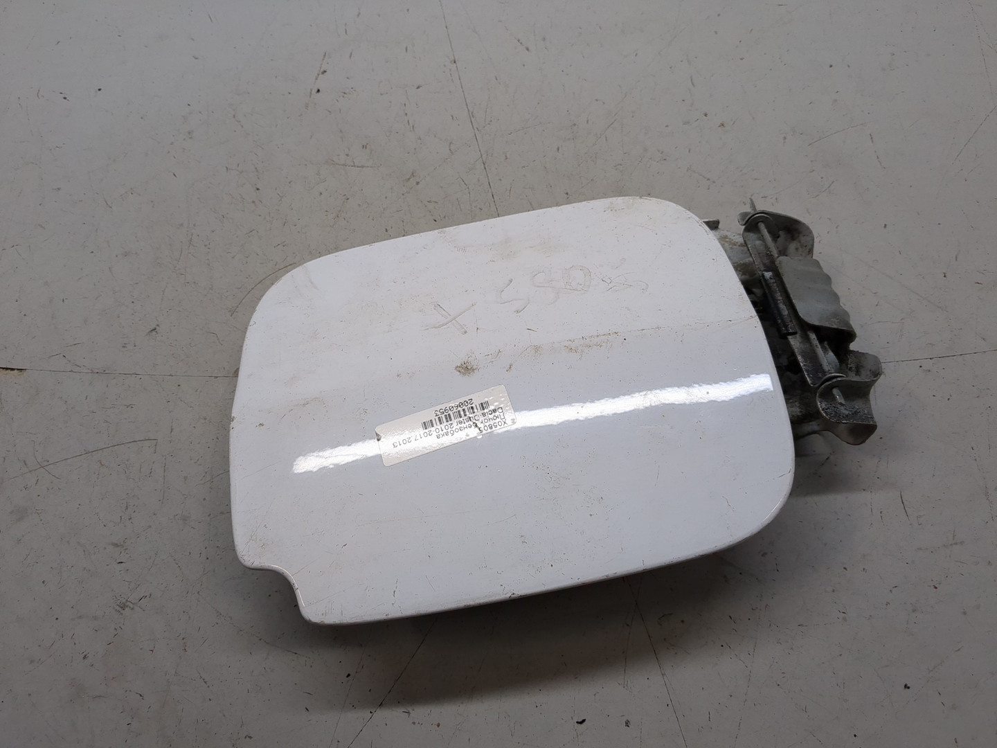 Лючок бензобака