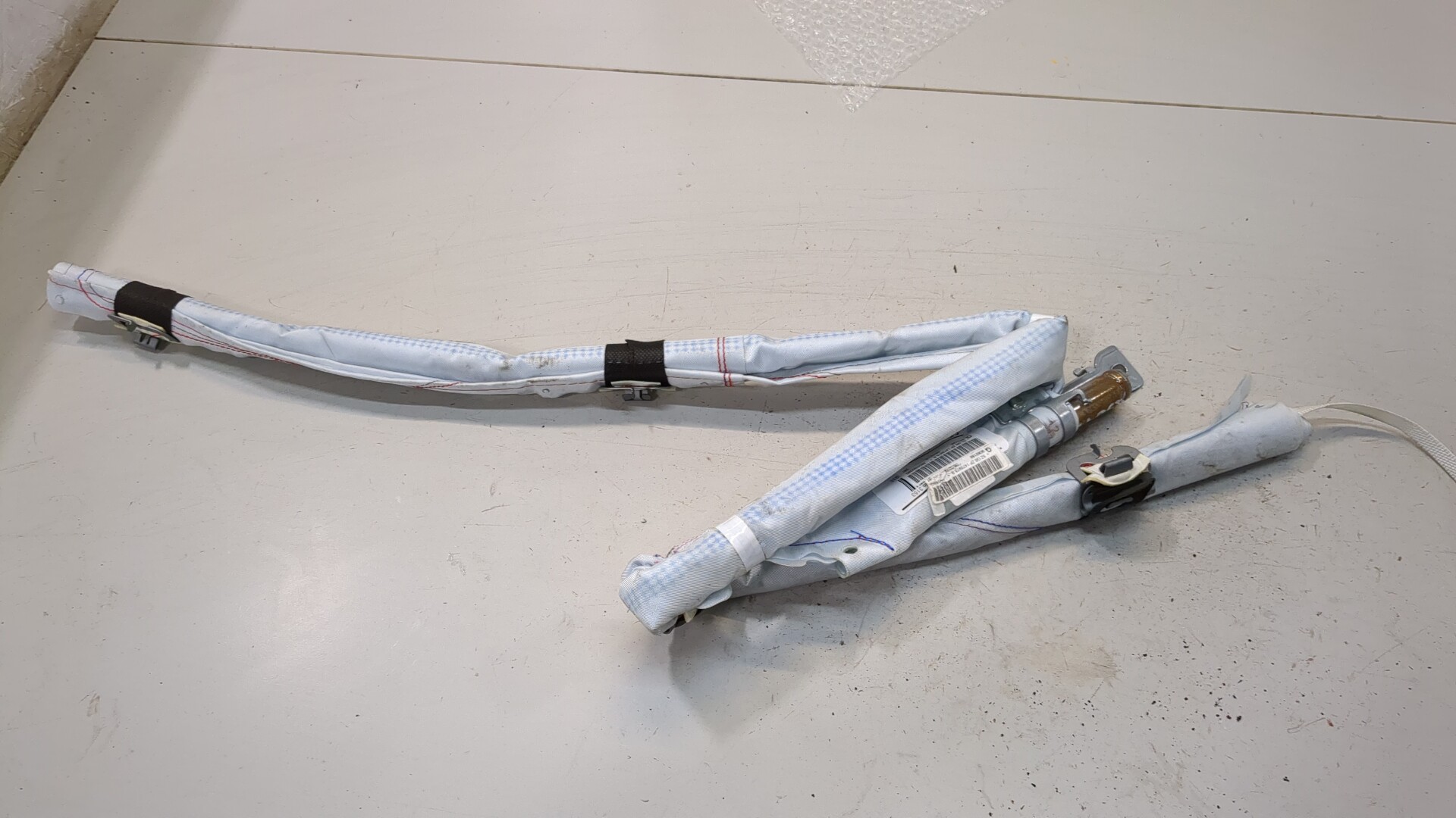 Подушка безопасности боковая (шторка)