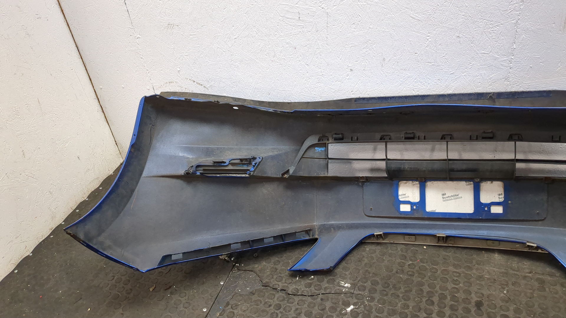 Бампер передний