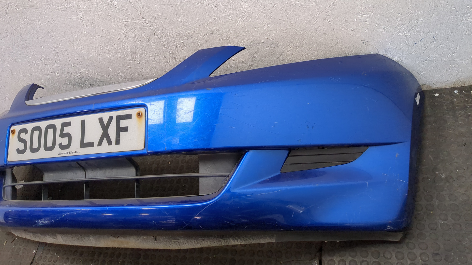 Бампер передний