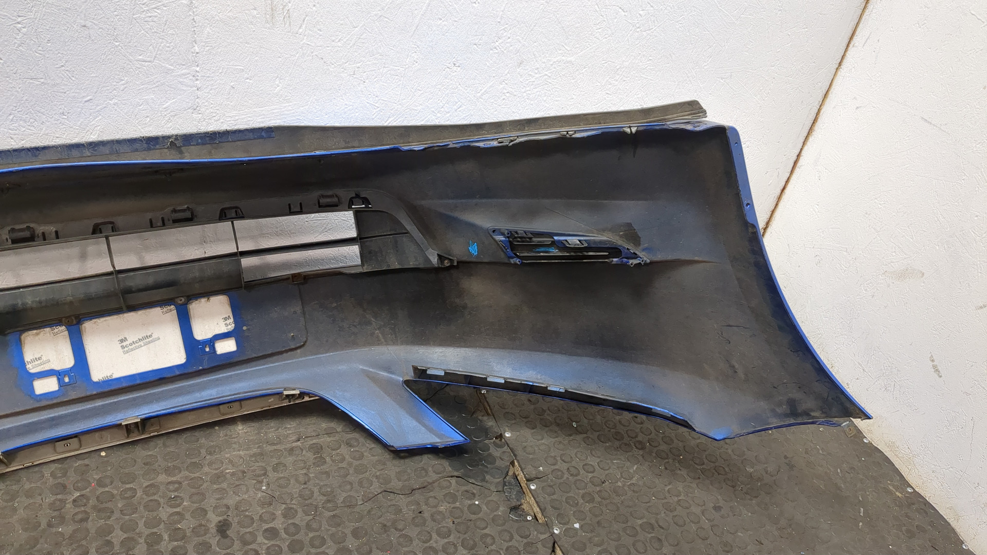 Бампер передний