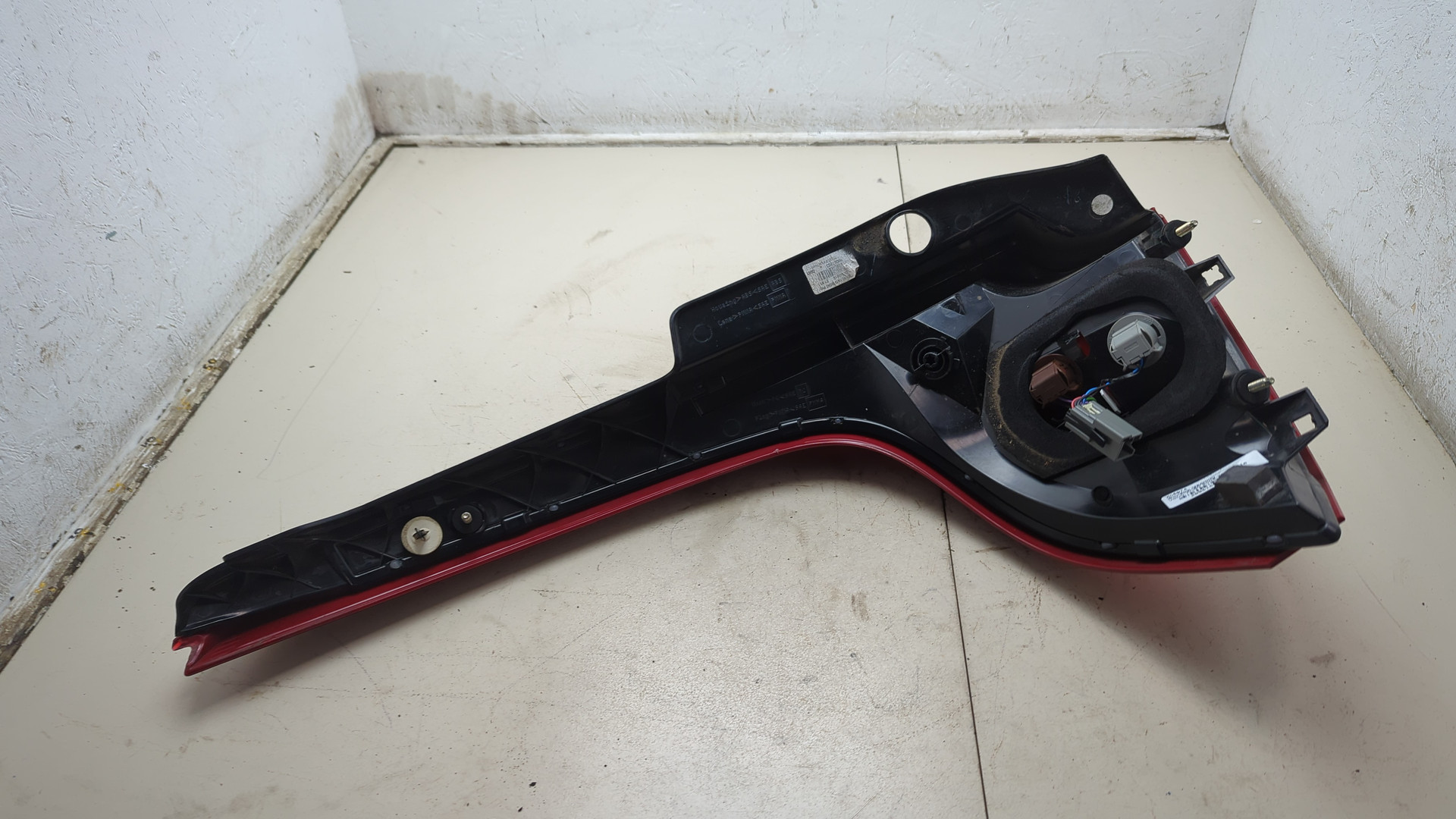 Фонарь задний правый