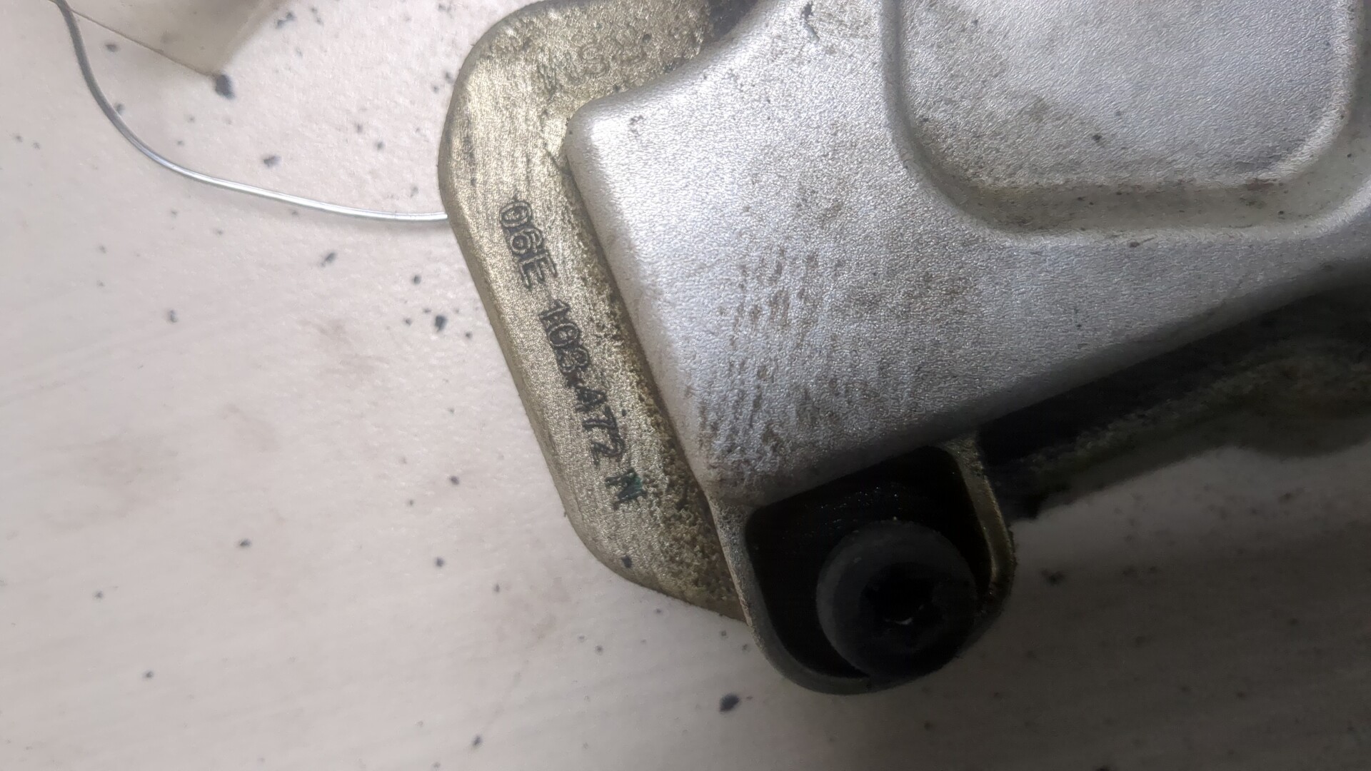 Крышка клапанная ГБЦ