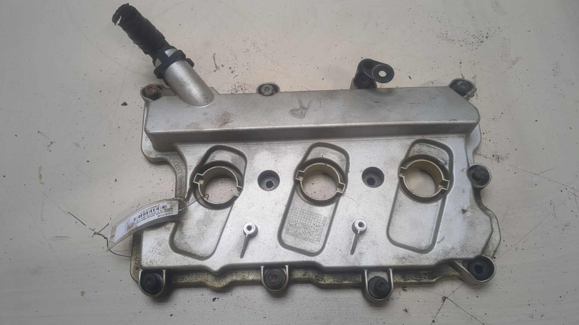 Крышка клапанная ГБЦ