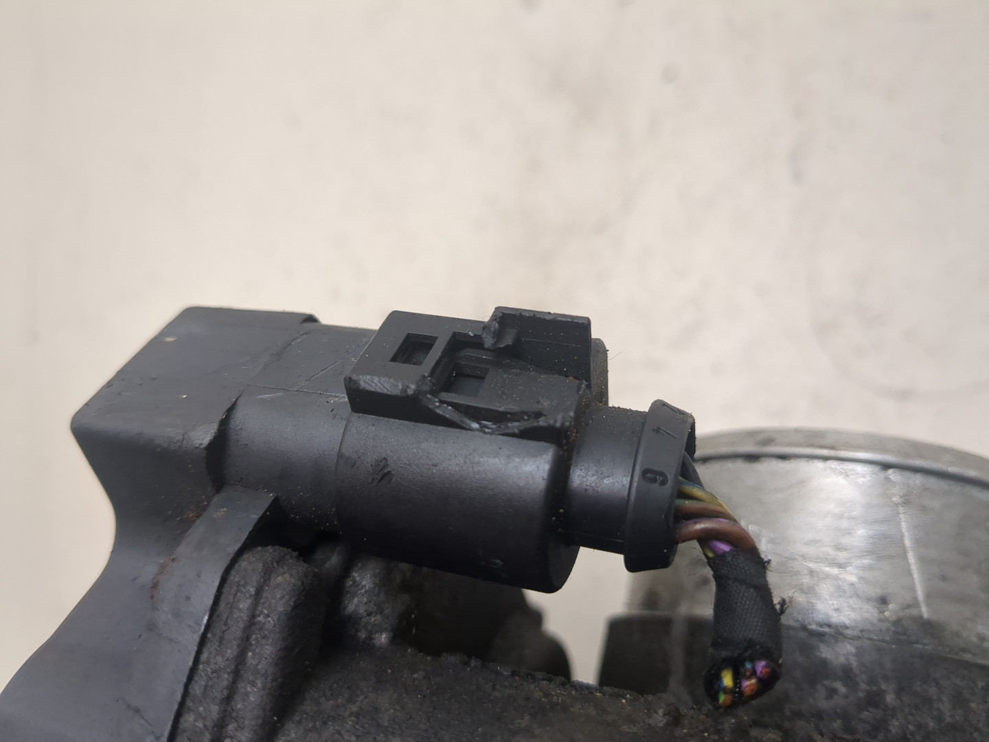 Заслонка дроссельная электрическая