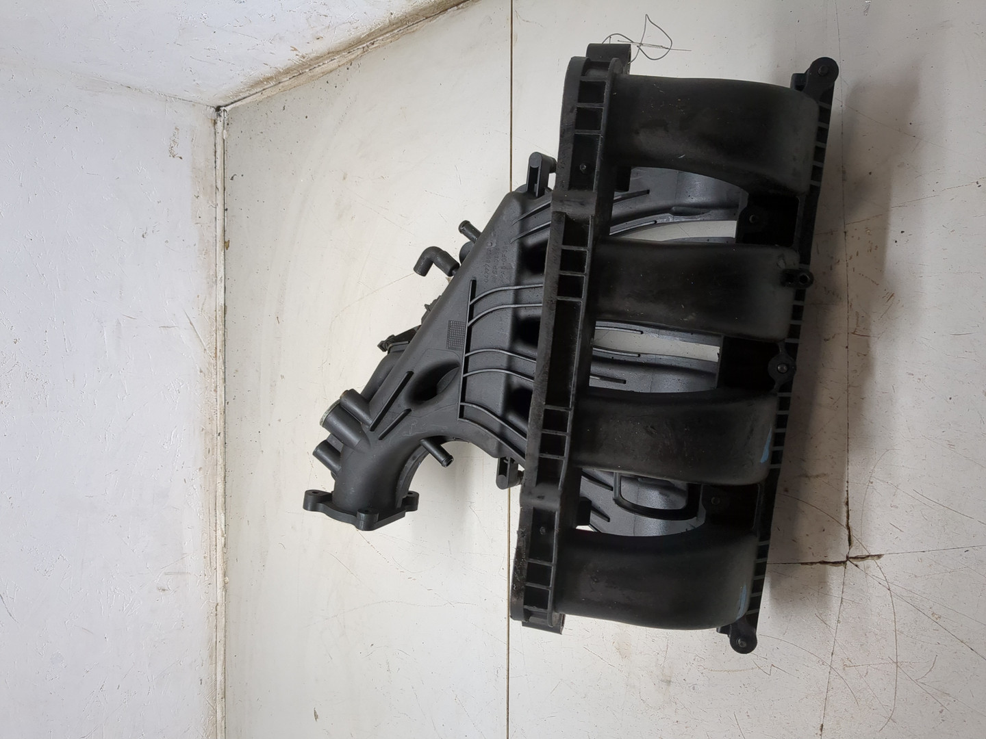 Коллектор впускной