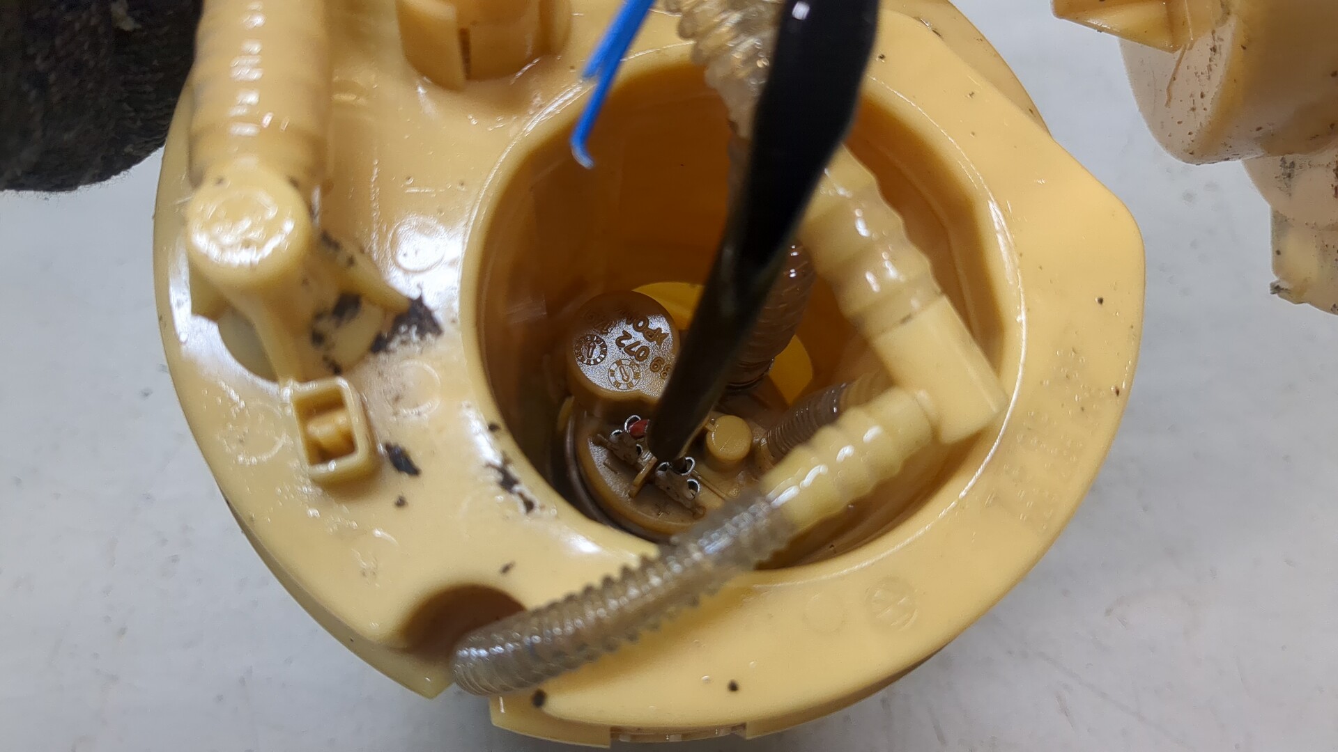 Насос топливный электрический